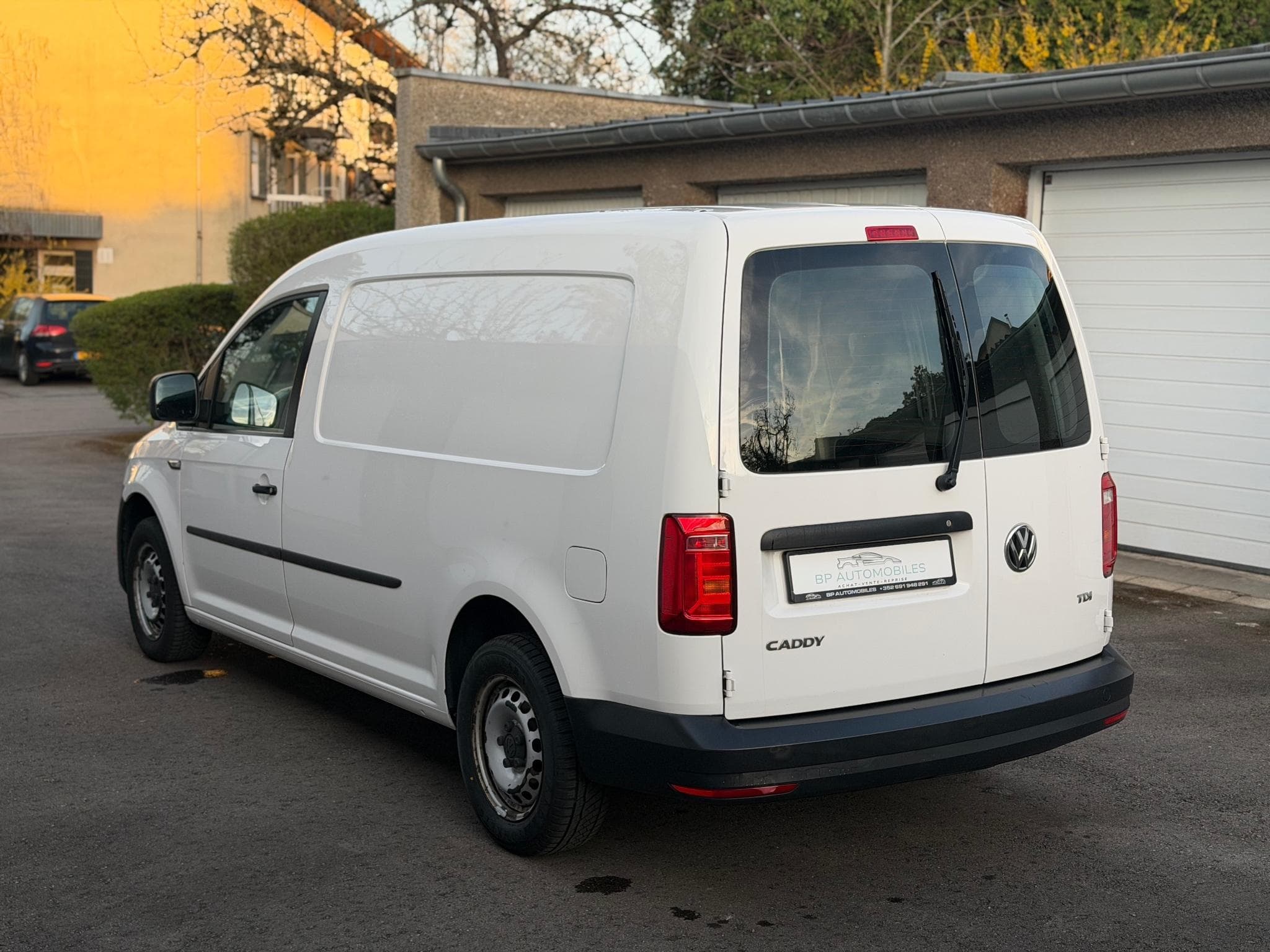 VW Caddy Caddy Maxi 2.0 TDI (2017) - Foto 3