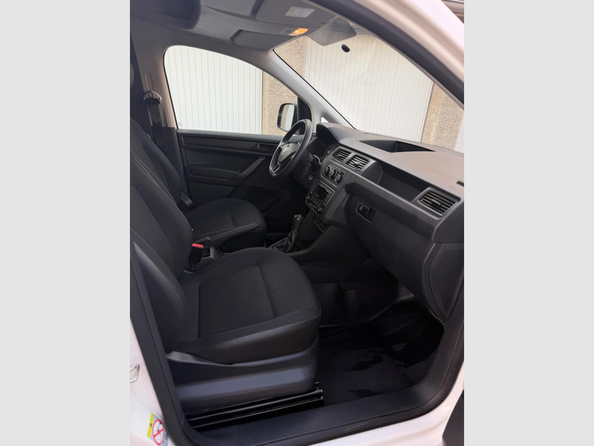 VW Caddy Caddy Maxi 2.0 TDI (2017) - Foto 6