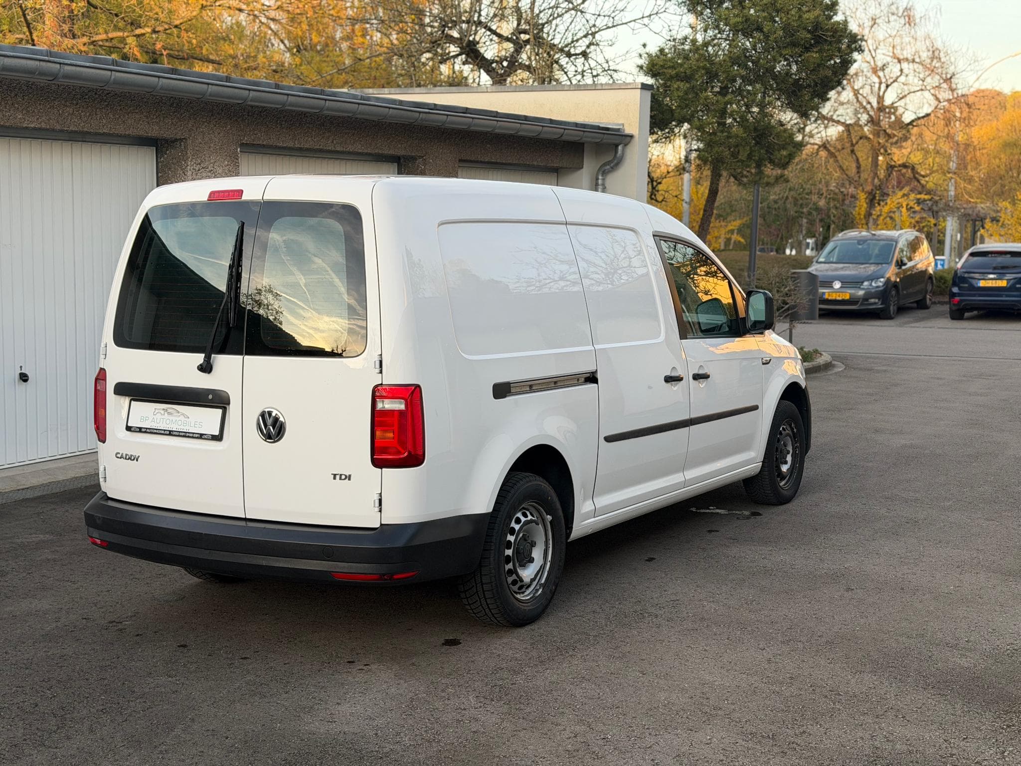 VW Caddy Caddy Maxi 2.0 TDI (2017) - Foto 4