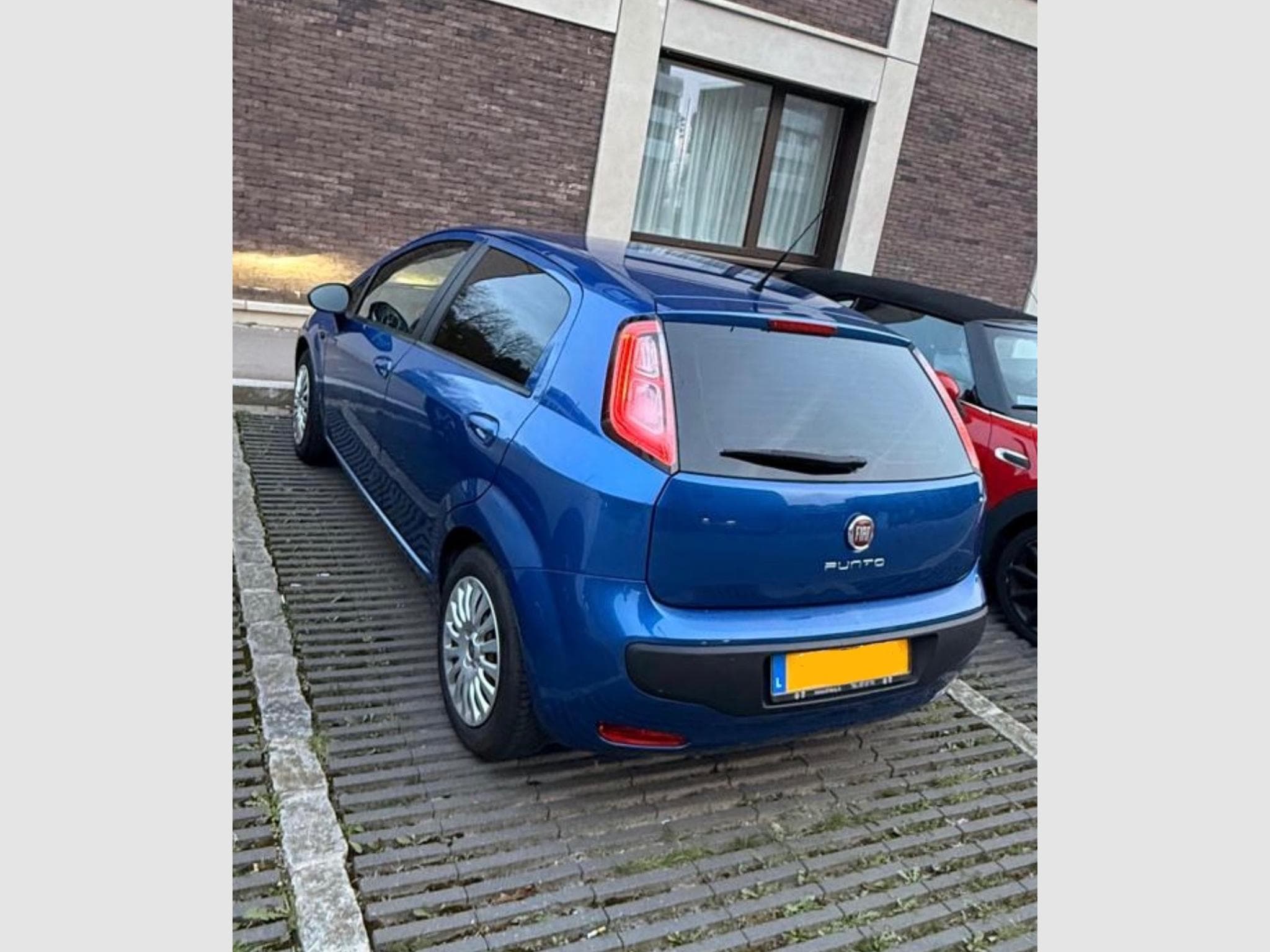 Fiat Punto Evo 1.3 D (2012) - Foto 2