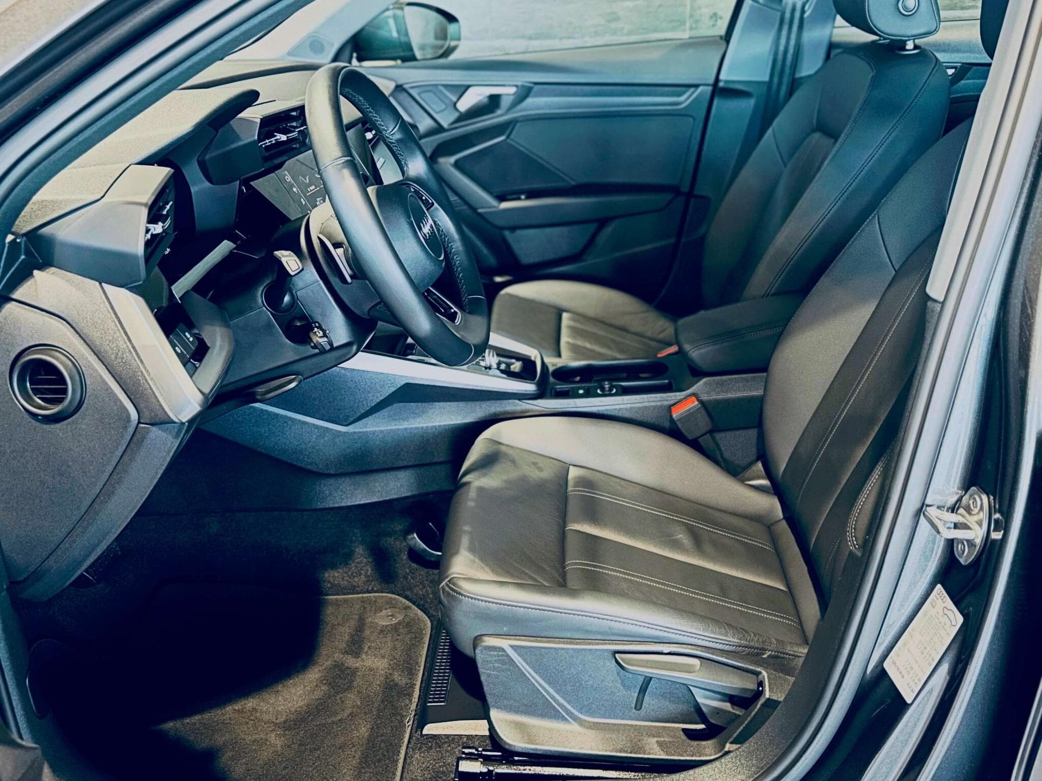 Audi A3 A3 SPORTBACK S-LINE 35 TFSI S-TRONIC (2024) - Foto 7