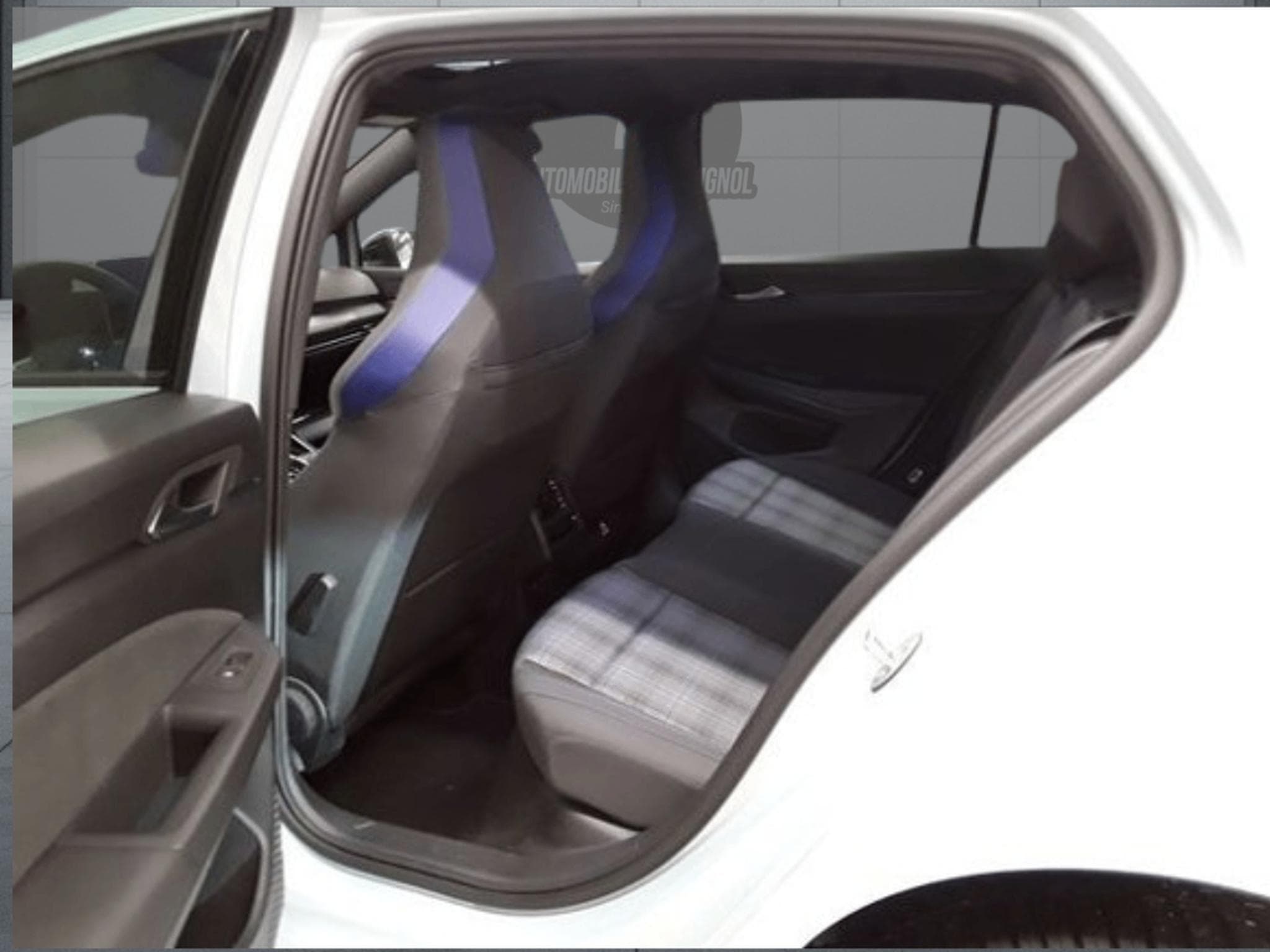 VW Golf Volkswagen Golf 8 GTE 272ch phase 2 DSG 140km FULL OPTIONS (2025) - Foto 6