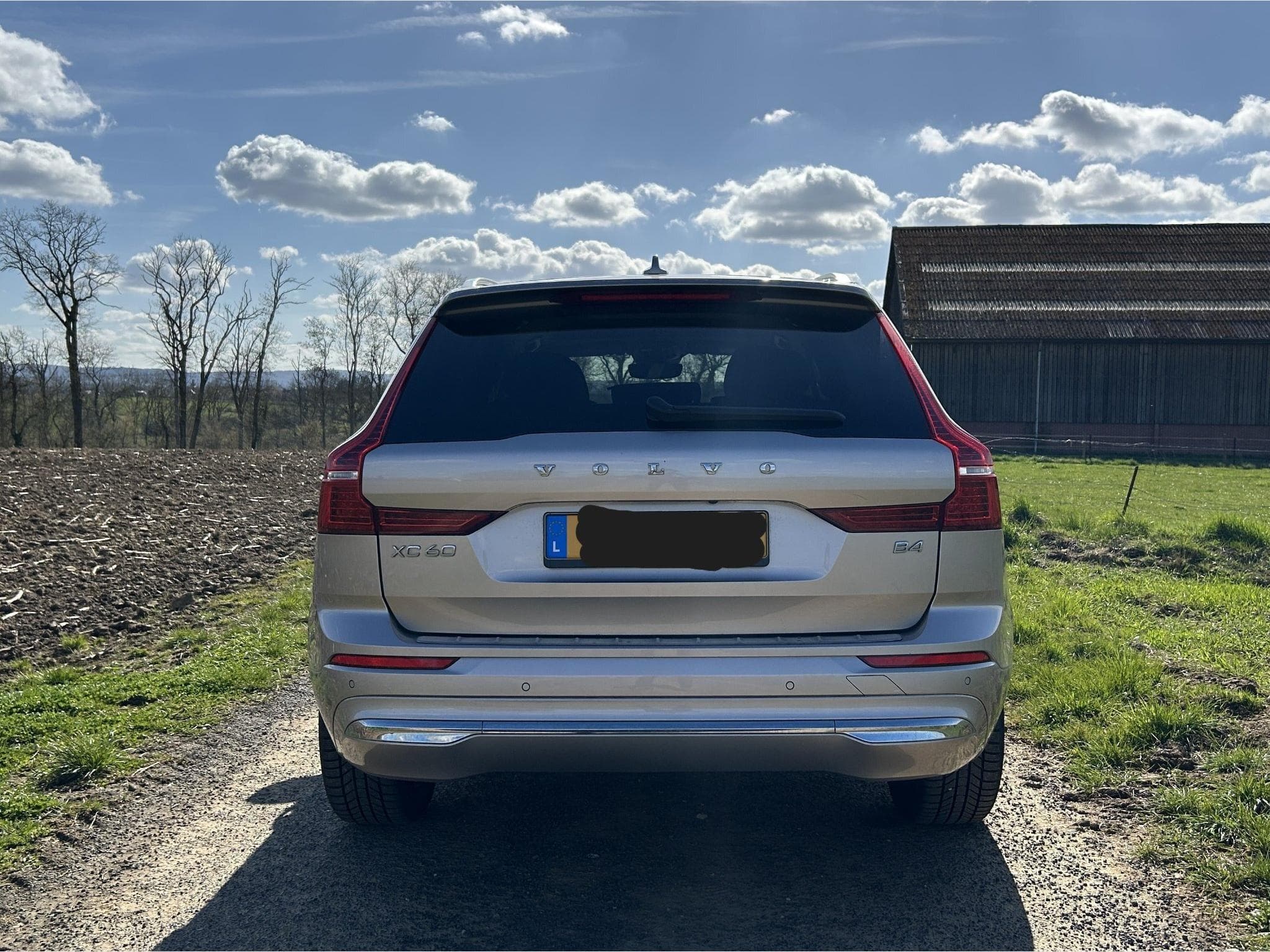 Volvo XC60 B4 Diesel Mild Hybrid Plus Bright (ASO) (2022) - Foto 4