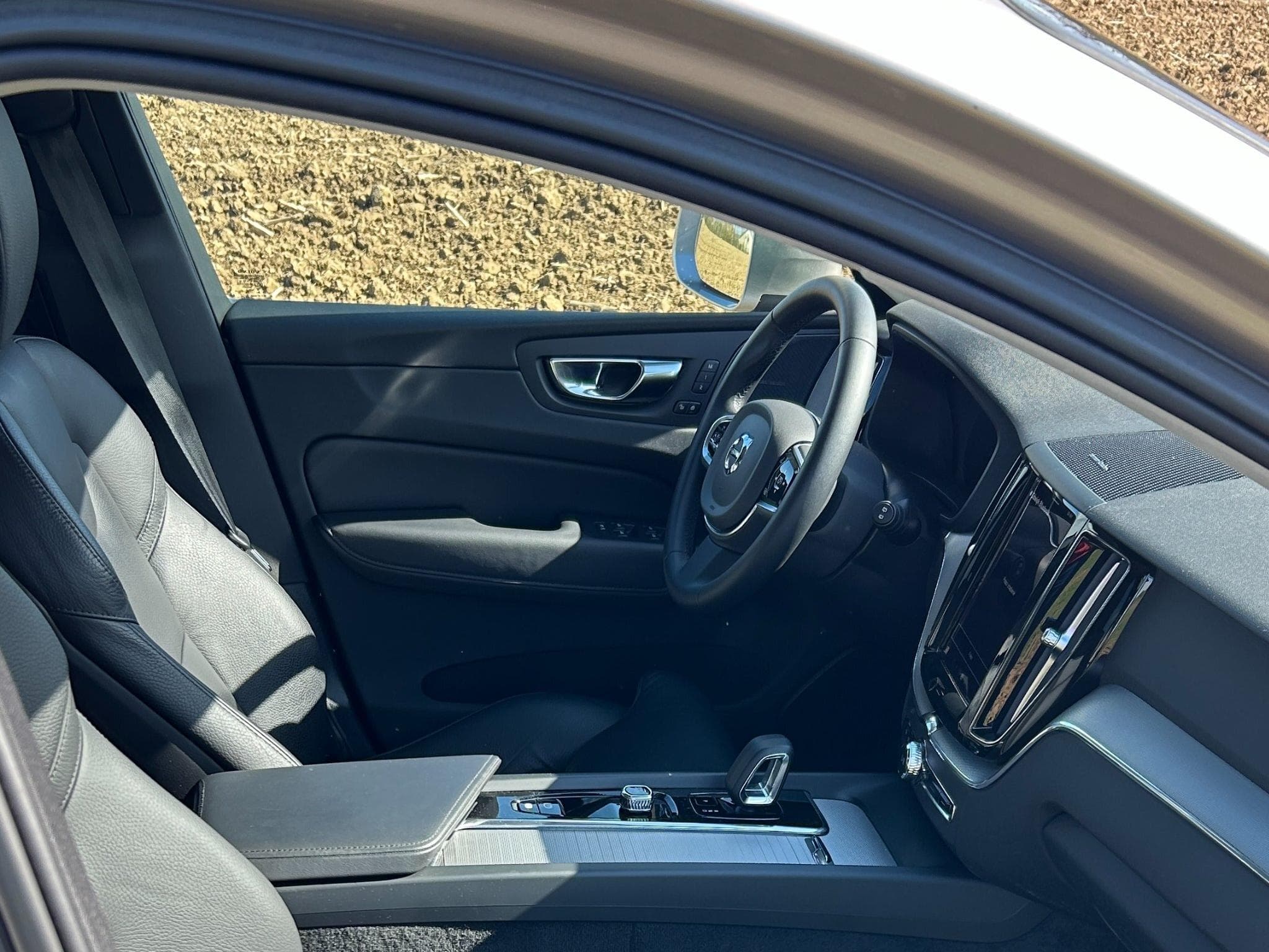 Volvo XC60 B4 Diesel Mild Hybrid Plus Bright (ASO) (2022) - Foto 10