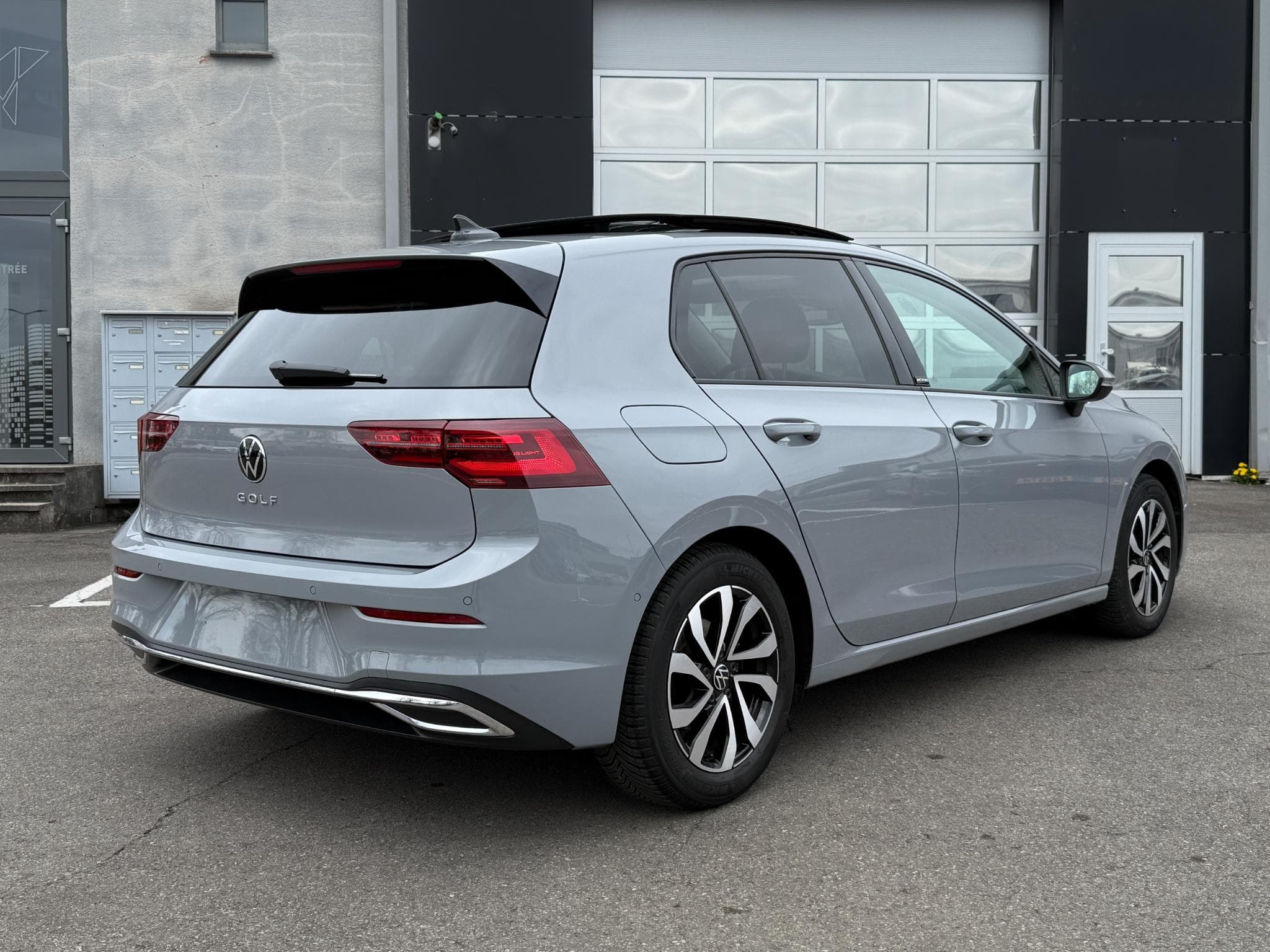 VW Golf Volkswagen golf 8 2.0 tdi Life active dsg 150cv ** toitouvra (2023) - Photo 4