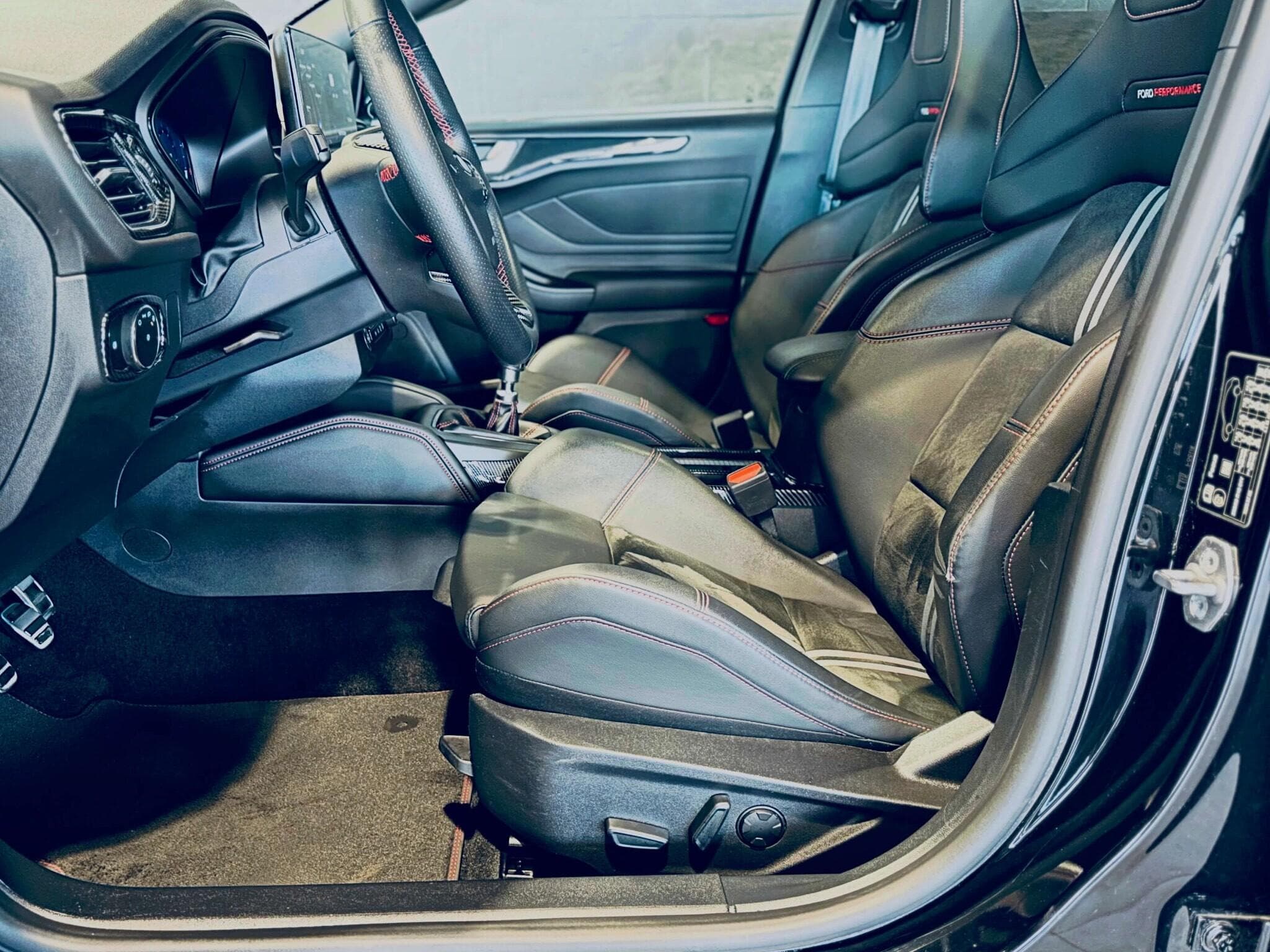 Ford Focus ST FOCUS ST PERFORMANCE (2022) - Photo 6