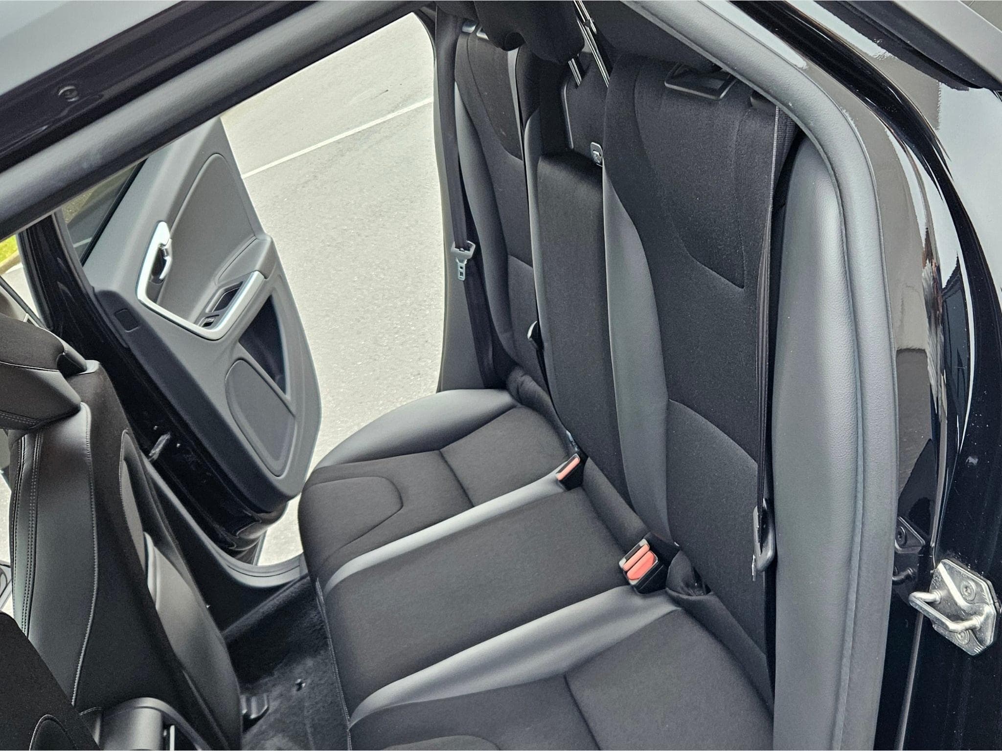 Volvo V60 Cross Country (2017) - Photo 2