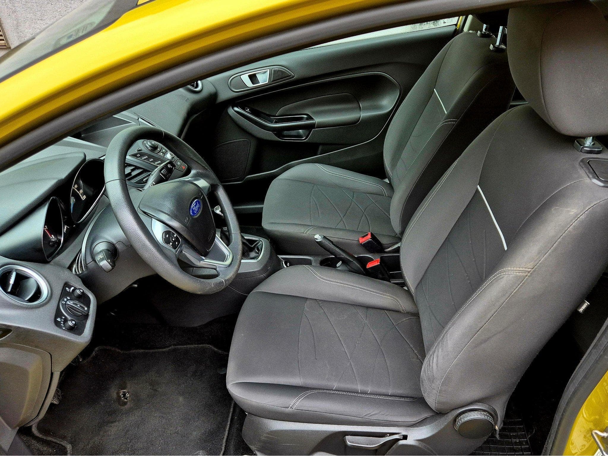 Ford Fiesta 1.0 Econetic Technology (2013) - Foto 10