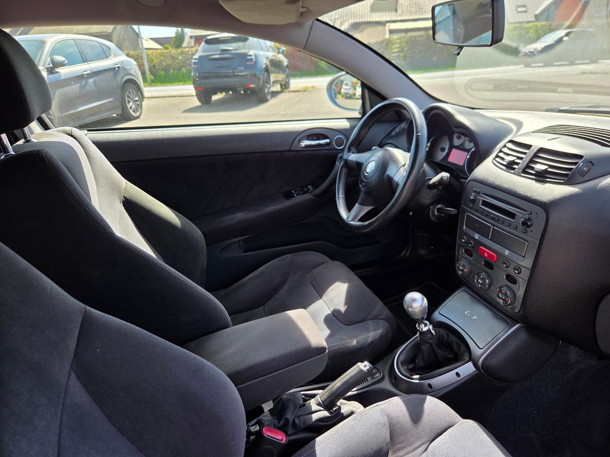 Alfa-Romeo GT 1.9 JTD 150 (2010) - Foto 7