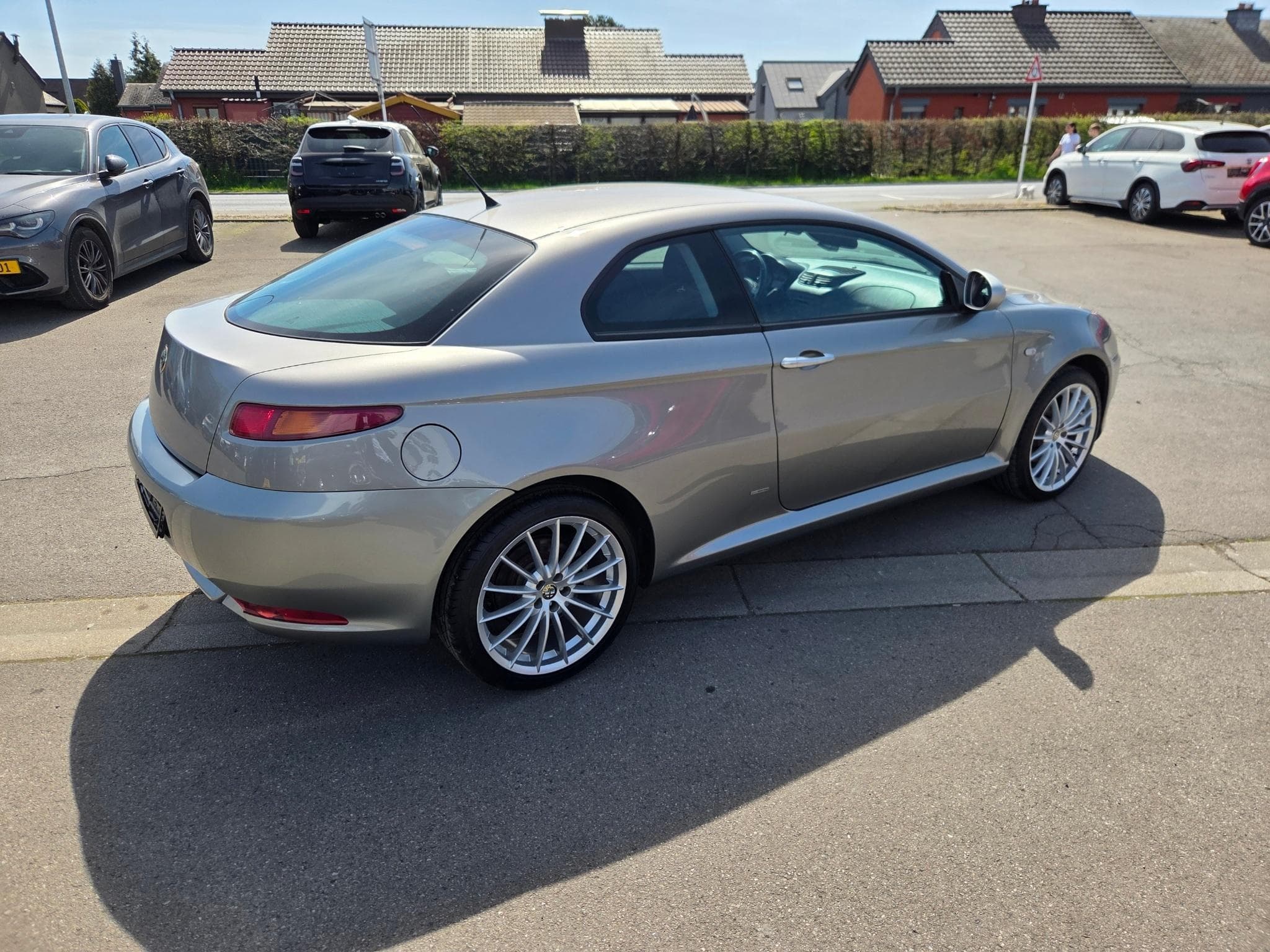 Alfa-Romeo GT 1.9 JTD 150 (2010) - Foto 2