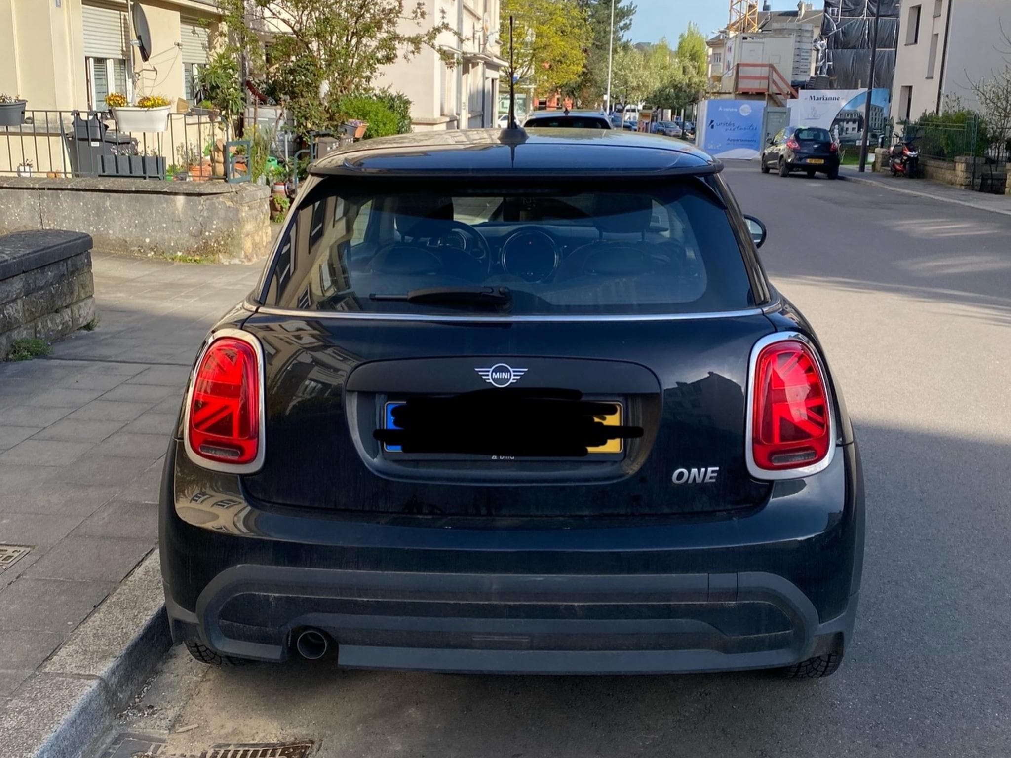 Mini One (2022) - Photo 2