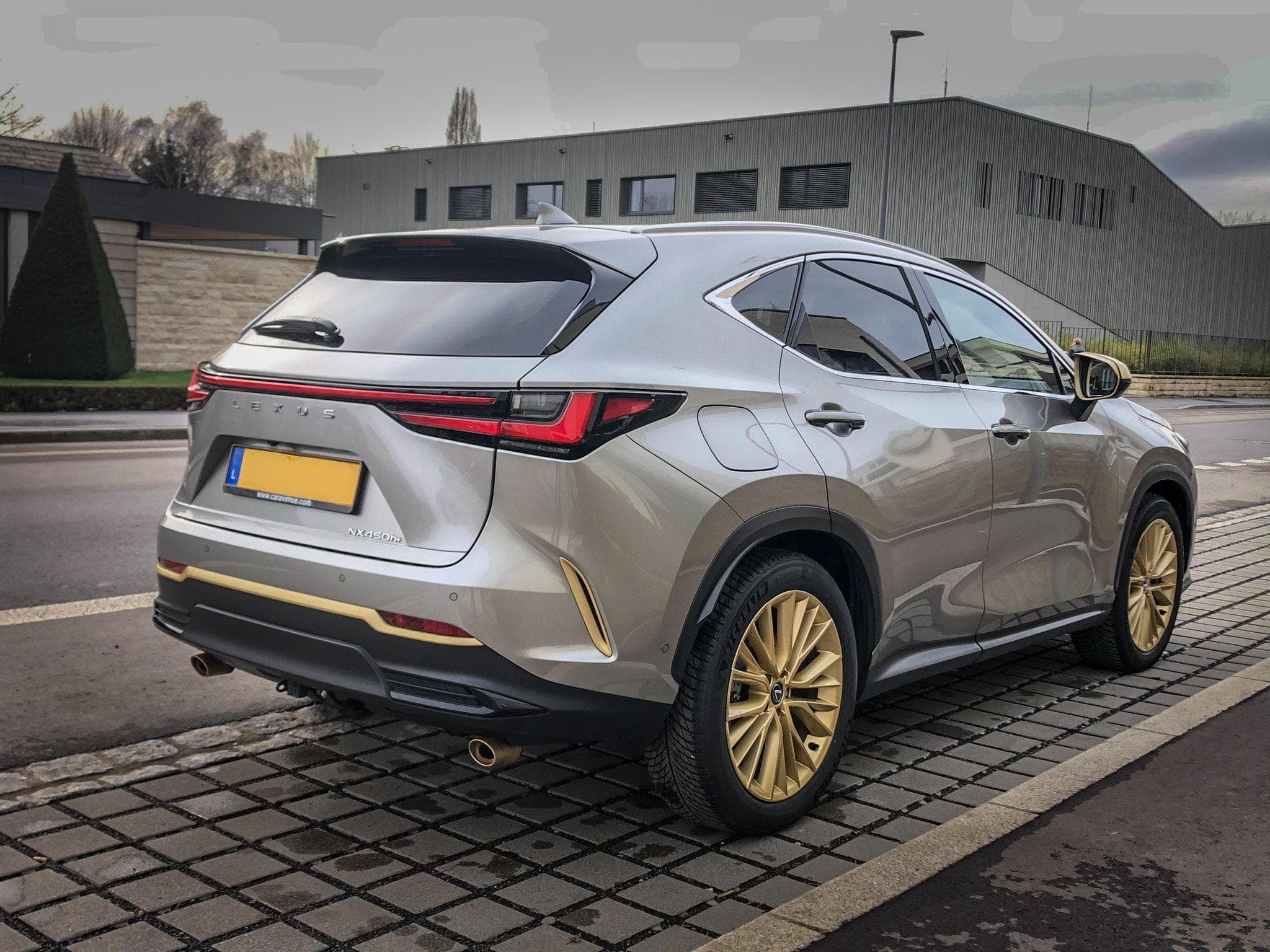 Lexus NX 450h+ Plugin, Privilège LU-BE Luxury DE (2025) - Foto 3