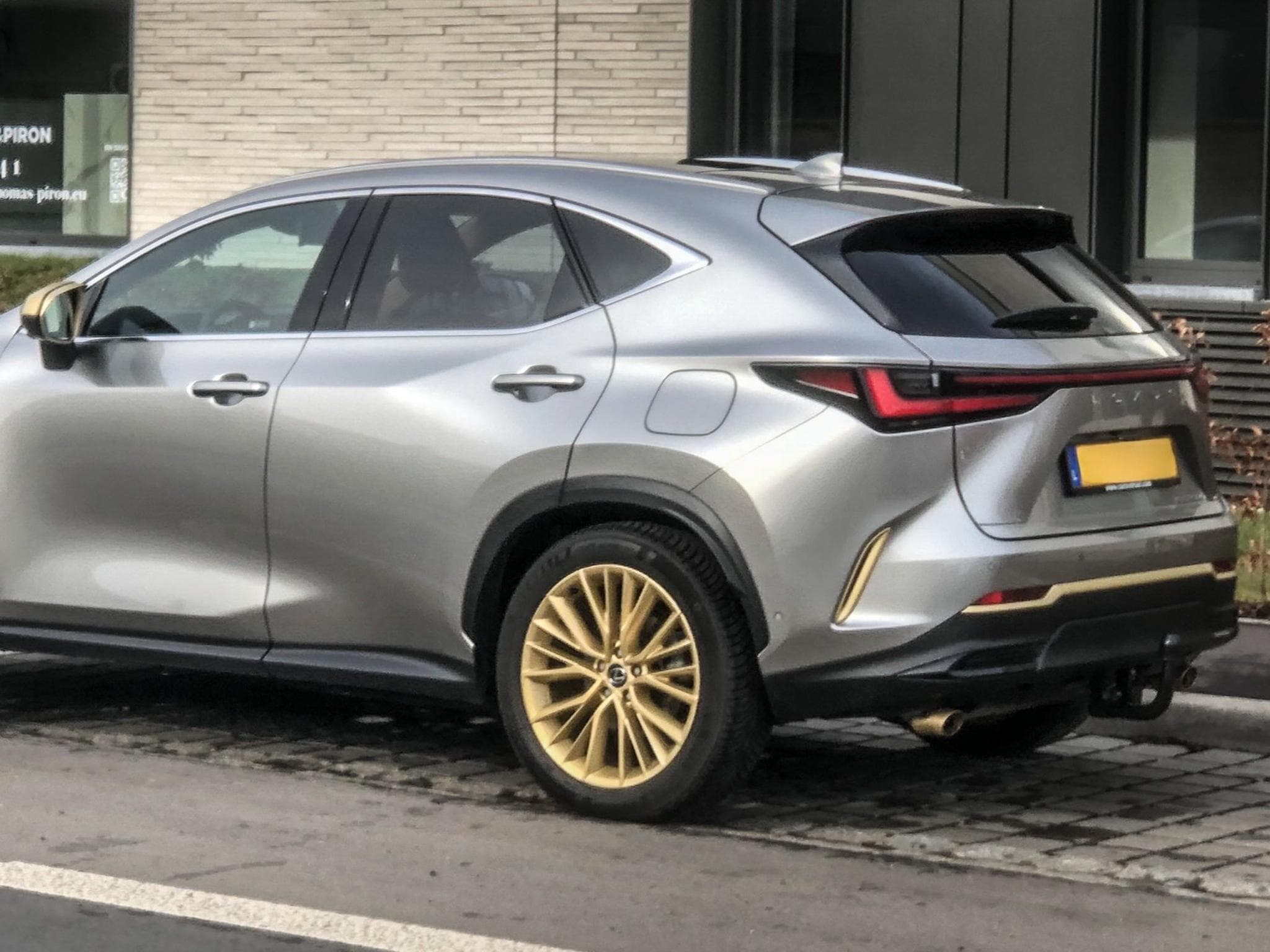 Lexus NX 450h+ Plugin, Privilège LU-BE Luxury DE (2025) - Foto 5