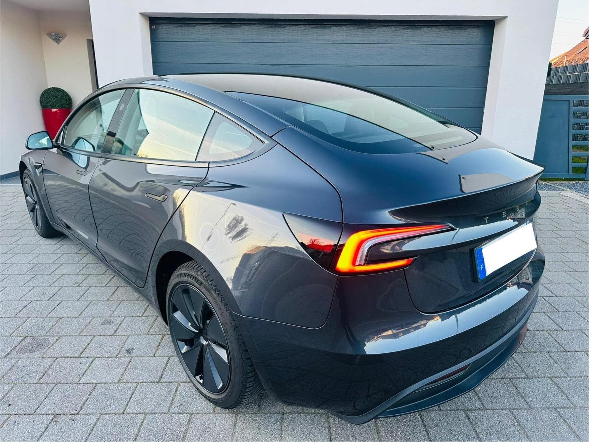 Tesla Model 3 tesla model 3 Highland standard rwd (2023) - Photo 3