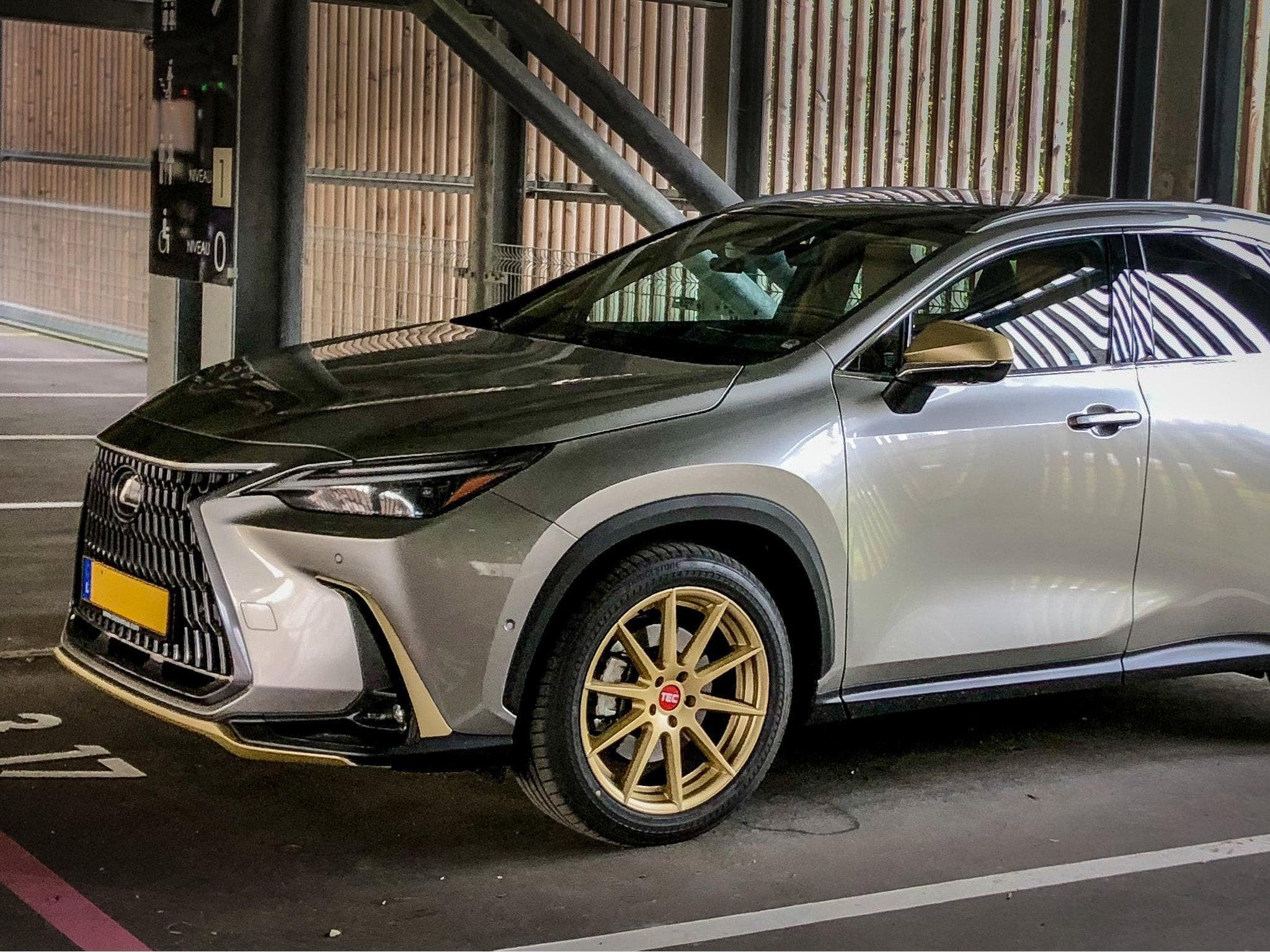 Lexus NX 450h+ Plugin, Privilège LU-BE Luxury DE (2025) - Foto 15