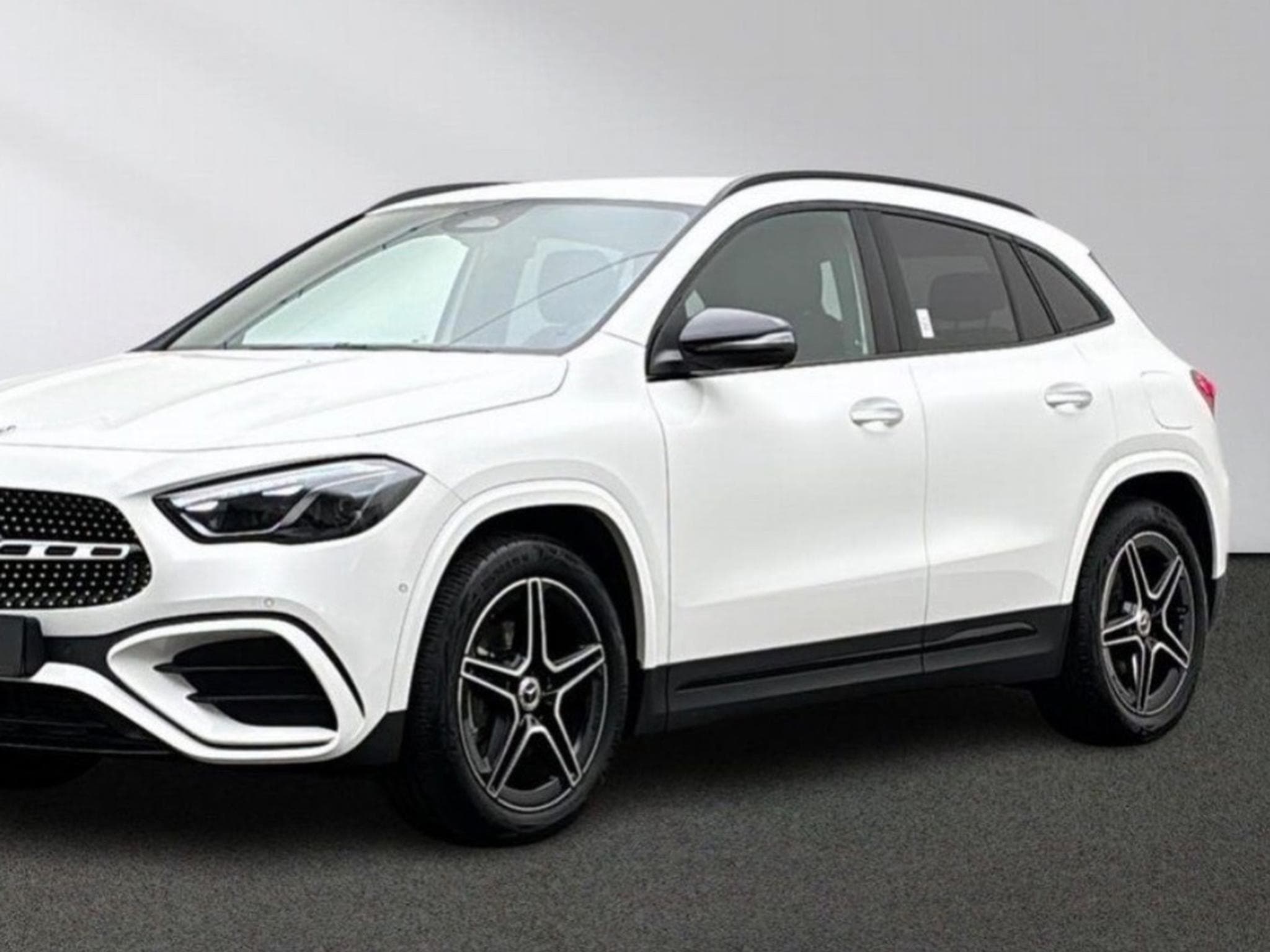 Mercedes GLA 200 Premium Amg Night Edition (2024) - Photo 1