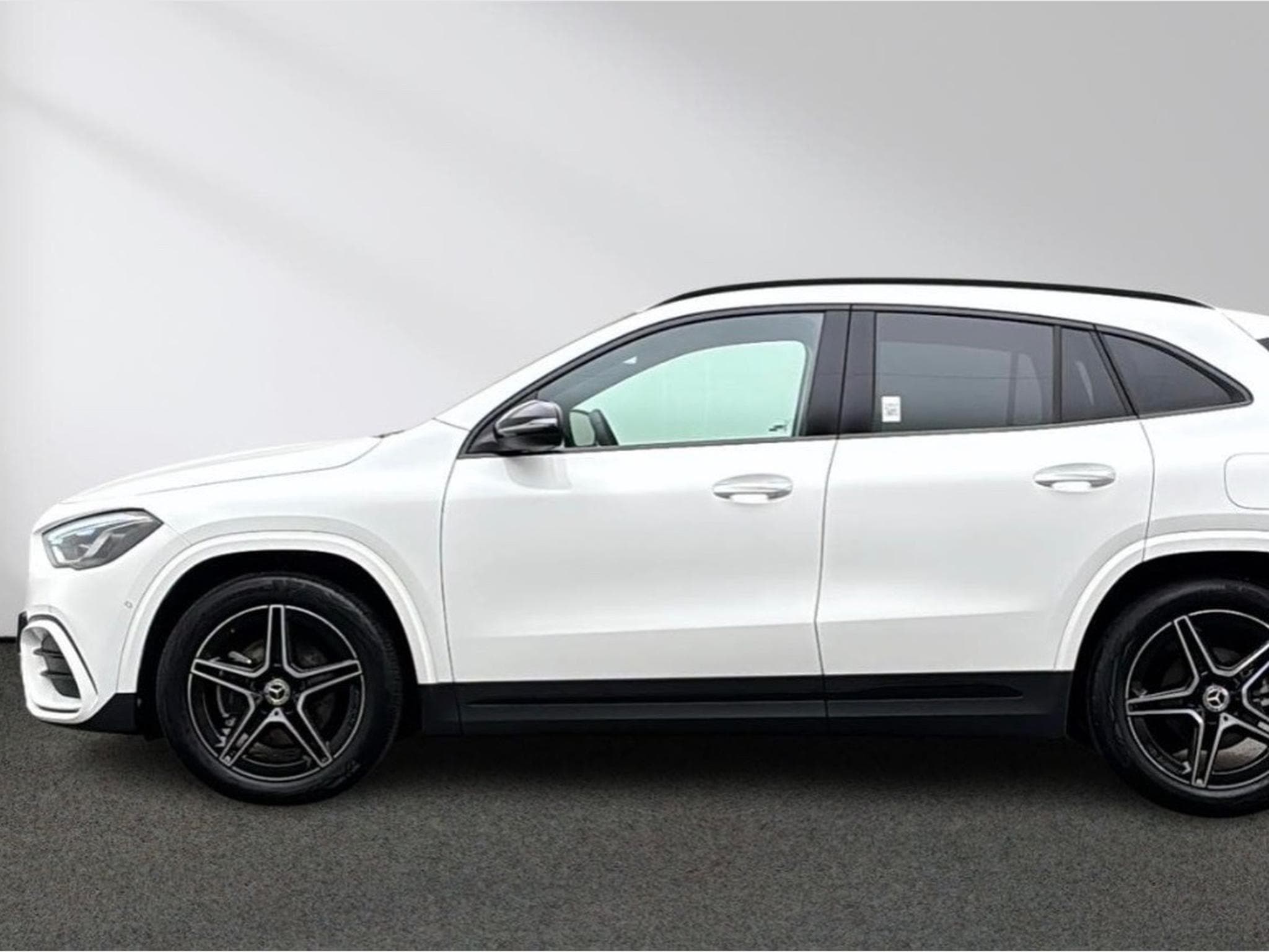 Mercedes GLA 200 Premium Amg Night Edition (2024) - Photo 4