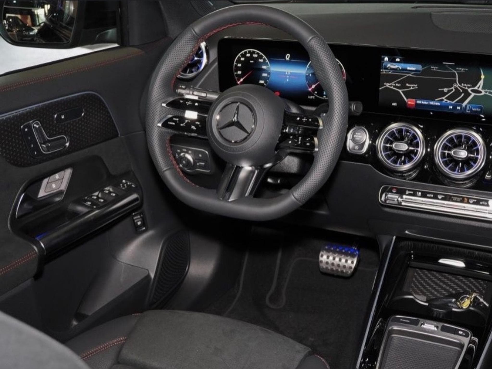 Mercedes GLA 200 Premium Amg Night Edition (2024) - Photo 11