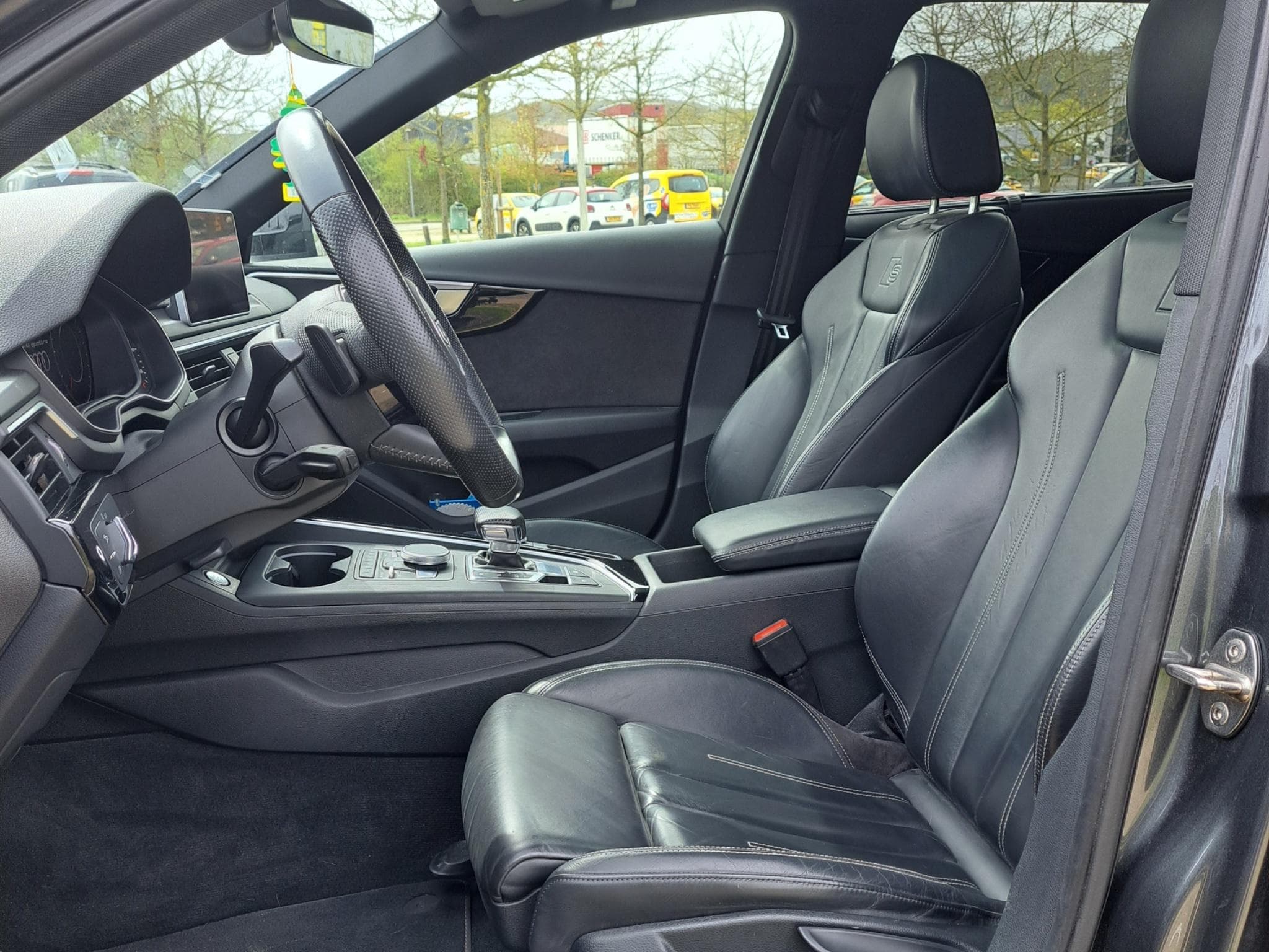 Audi A4 2.0 TFSI S-Line Quattro (2018) - Photo 2