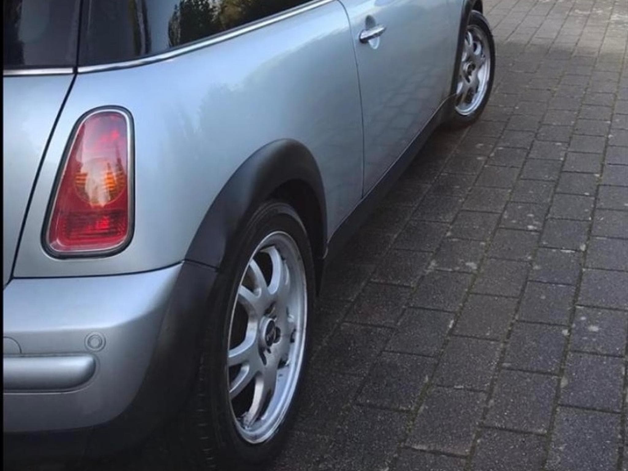 Mini One (2003) - Photo 2