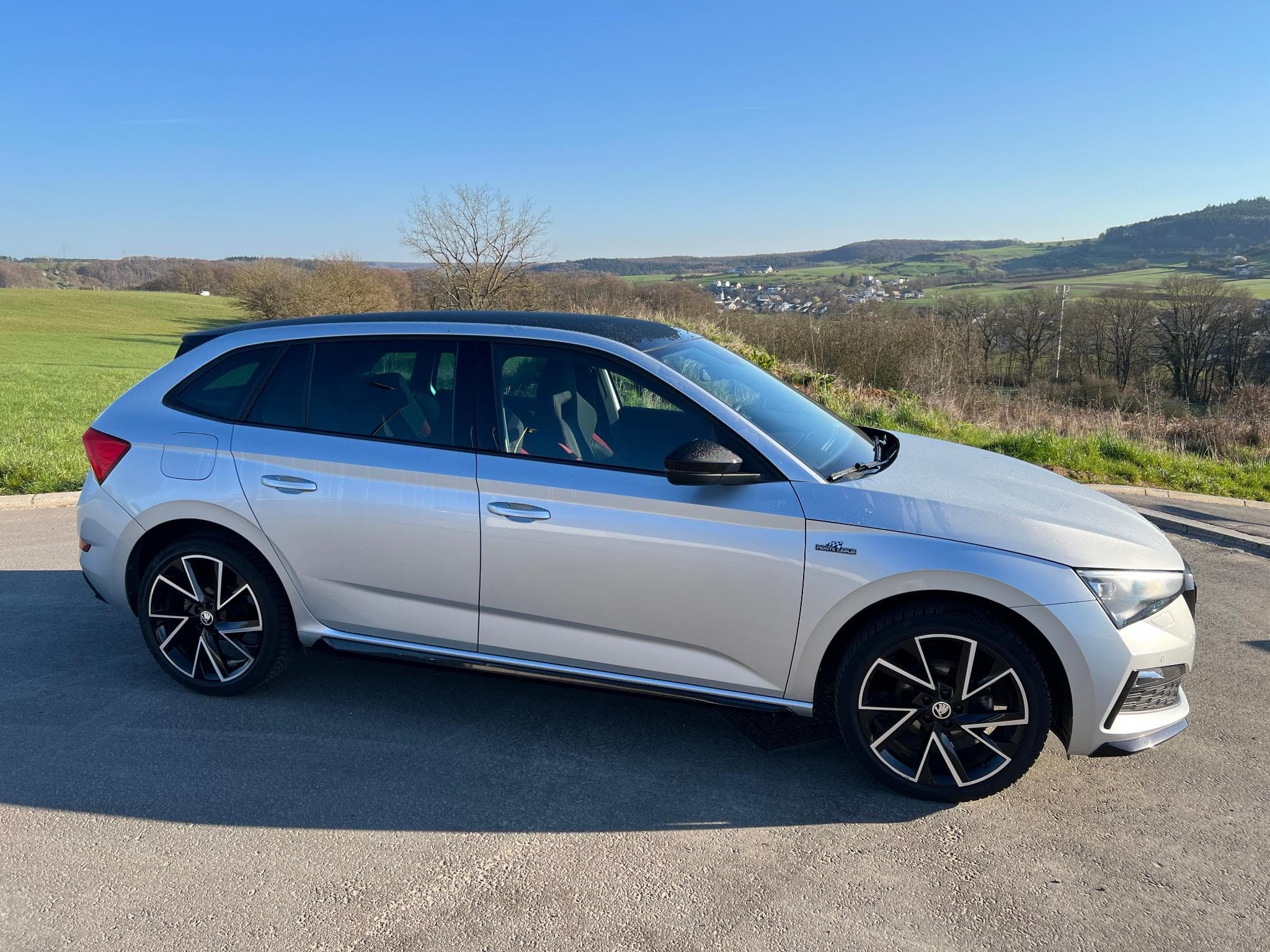 Skoda Scala MONTE CARLO 1.5 TSI 150CV DSG7 (2022) - Photo 2