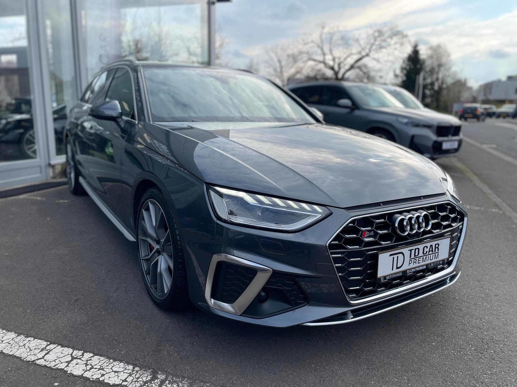 Audi A4 Avant 3l Tdi 341 Quattro S-Line (2023) - Photo 3