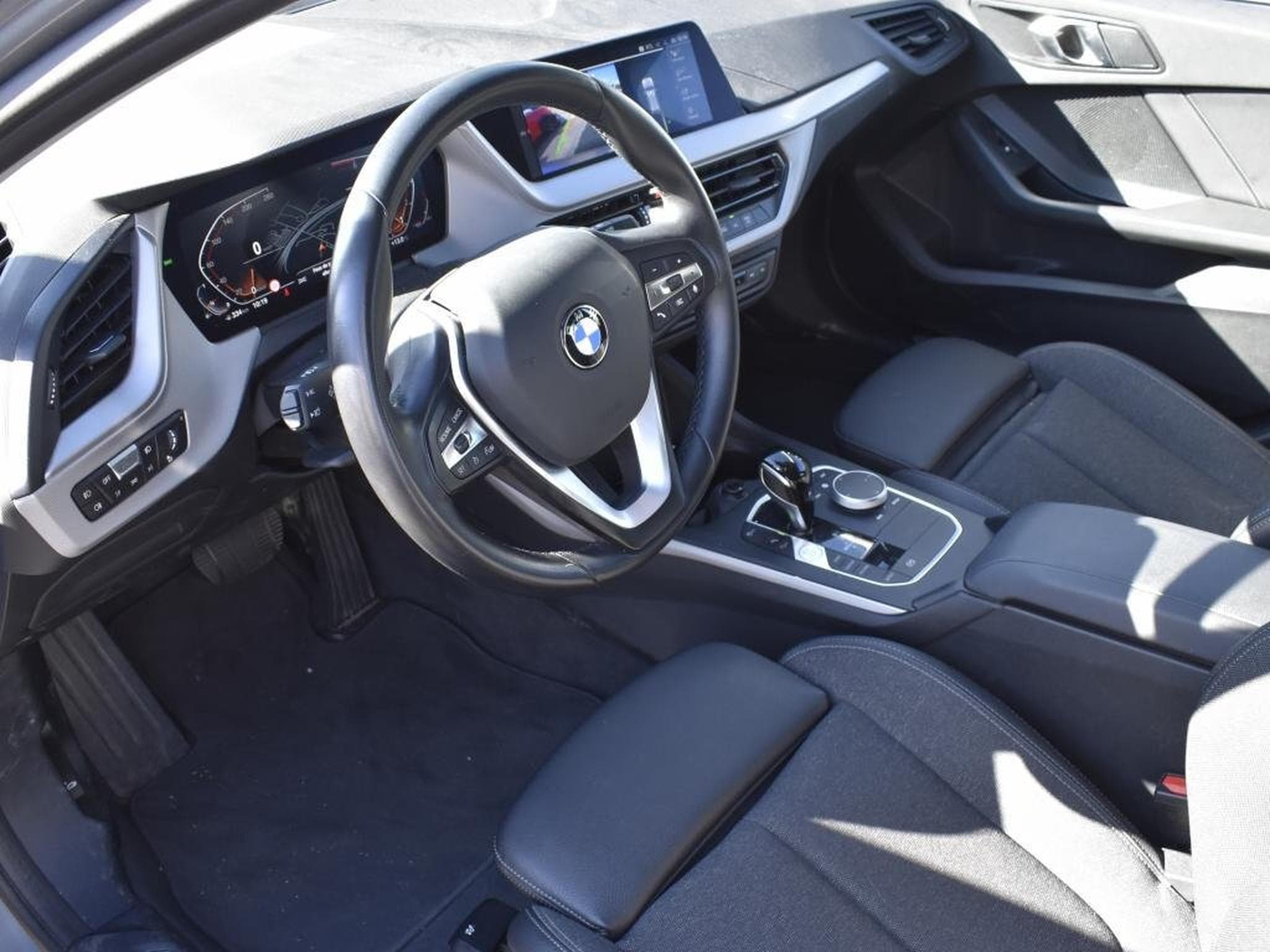 BMW Série 1 116 i Pack M Sport (2022) - Photo 2