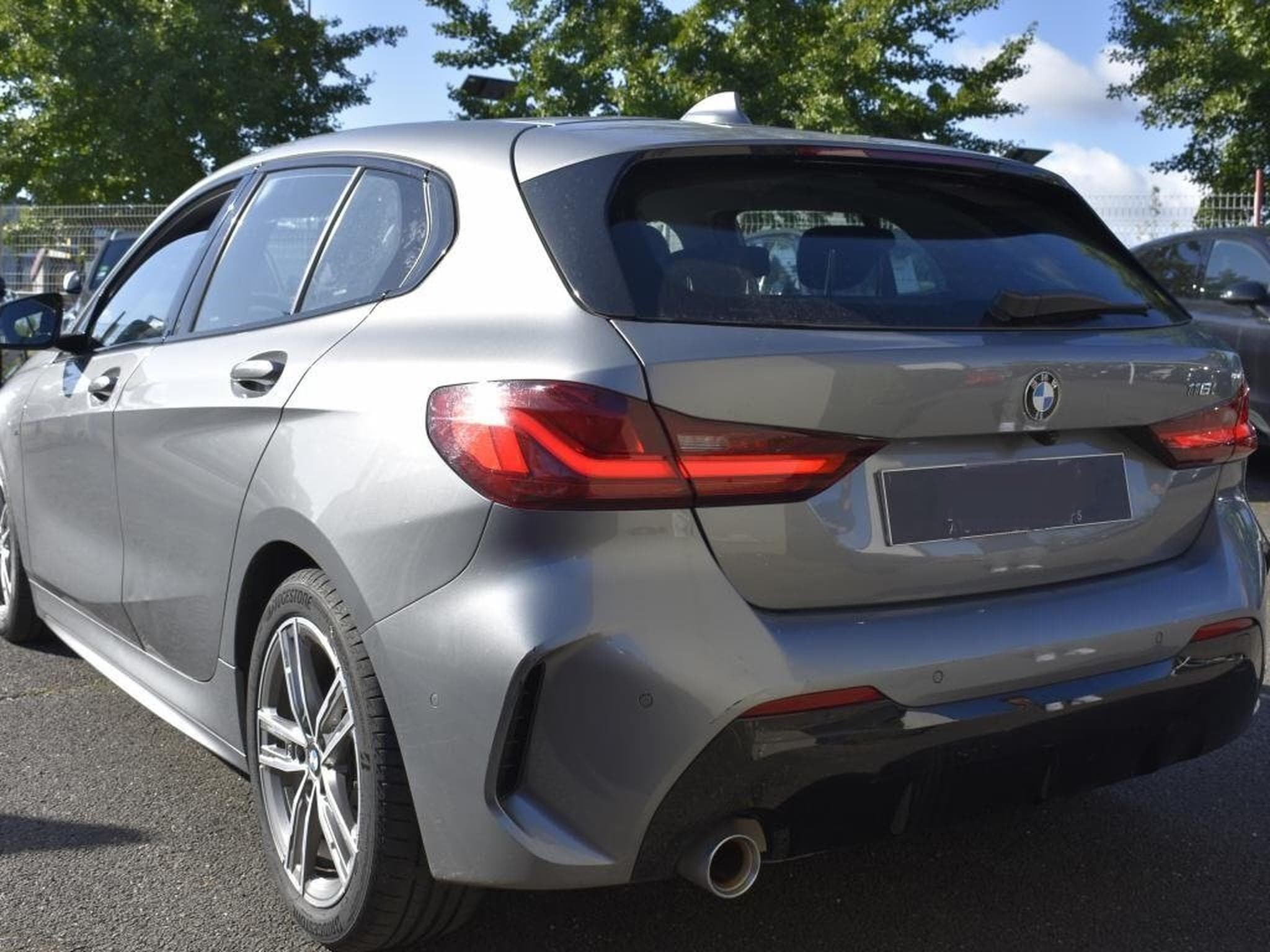 BMW Série 1 116 i Pack M Sport (2022) - Photo 3