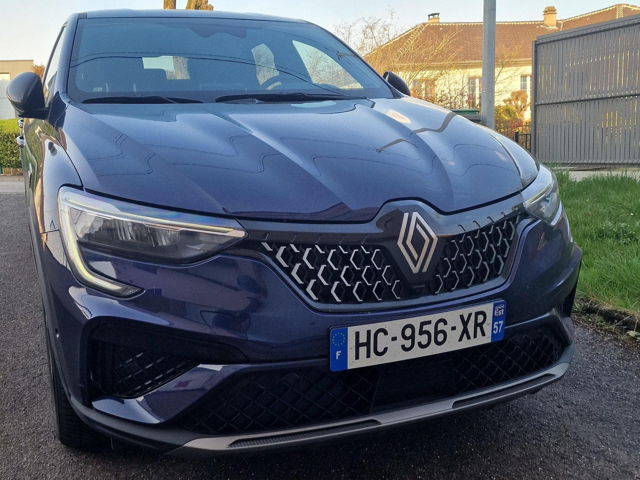 Renault Arkana Hybride (2025) - Foto 1