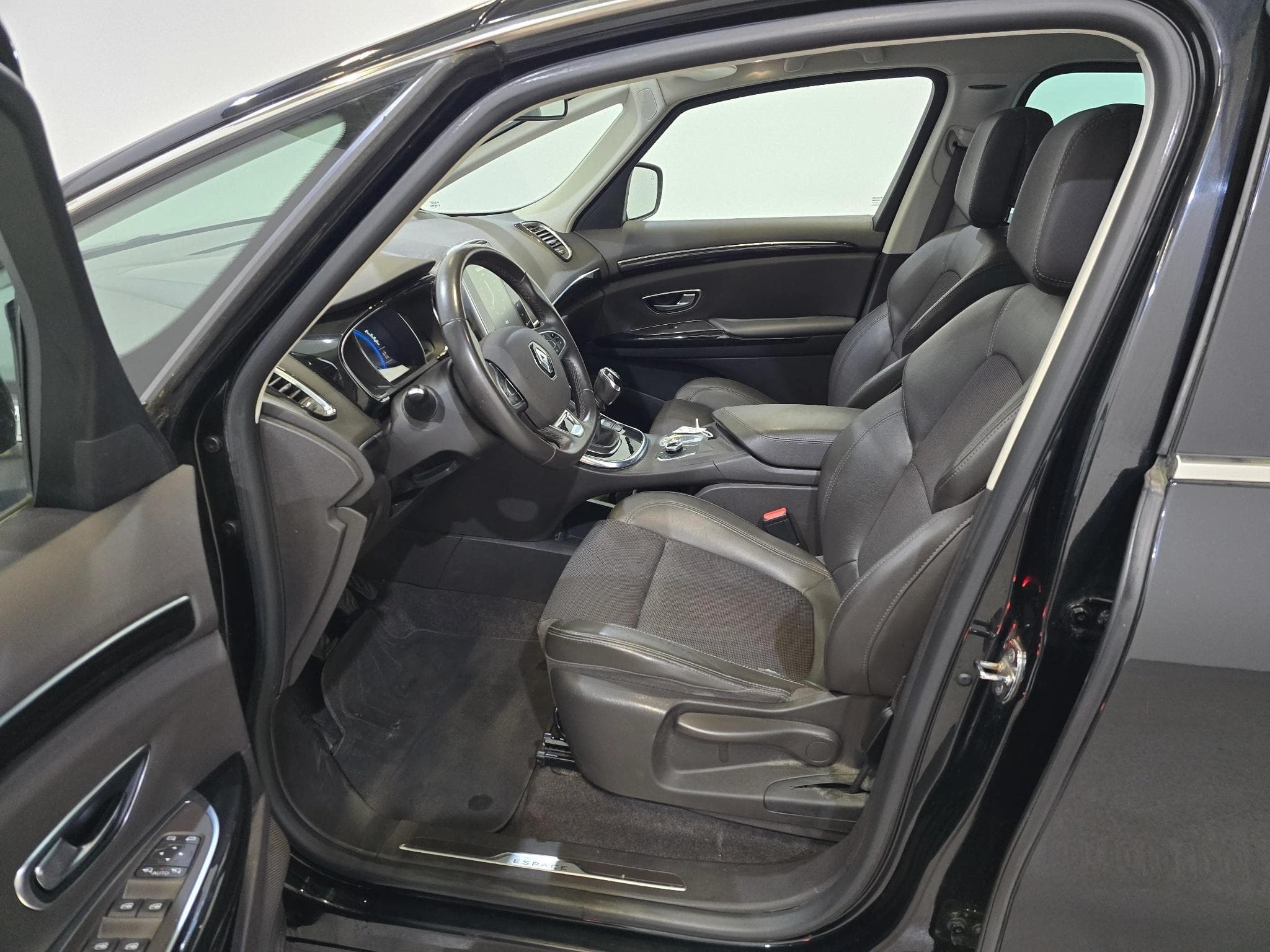 Renault Espace 1.6 dci 130 intens 7 sieges (2015) - Photo 2