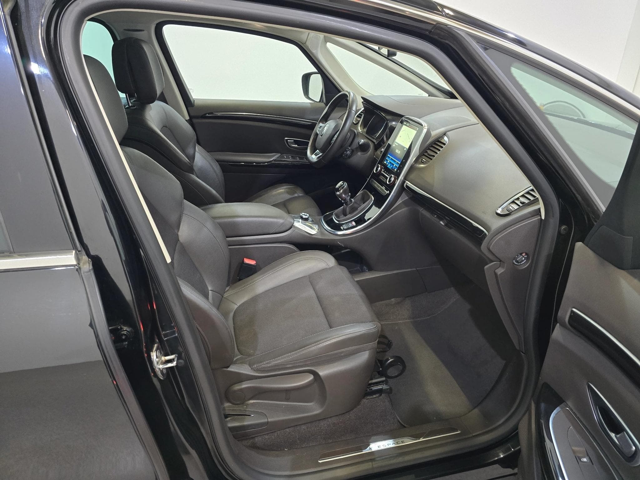 Renault Espace 1.6 dci 130 intens 7 sieges (2015) - Photo 4