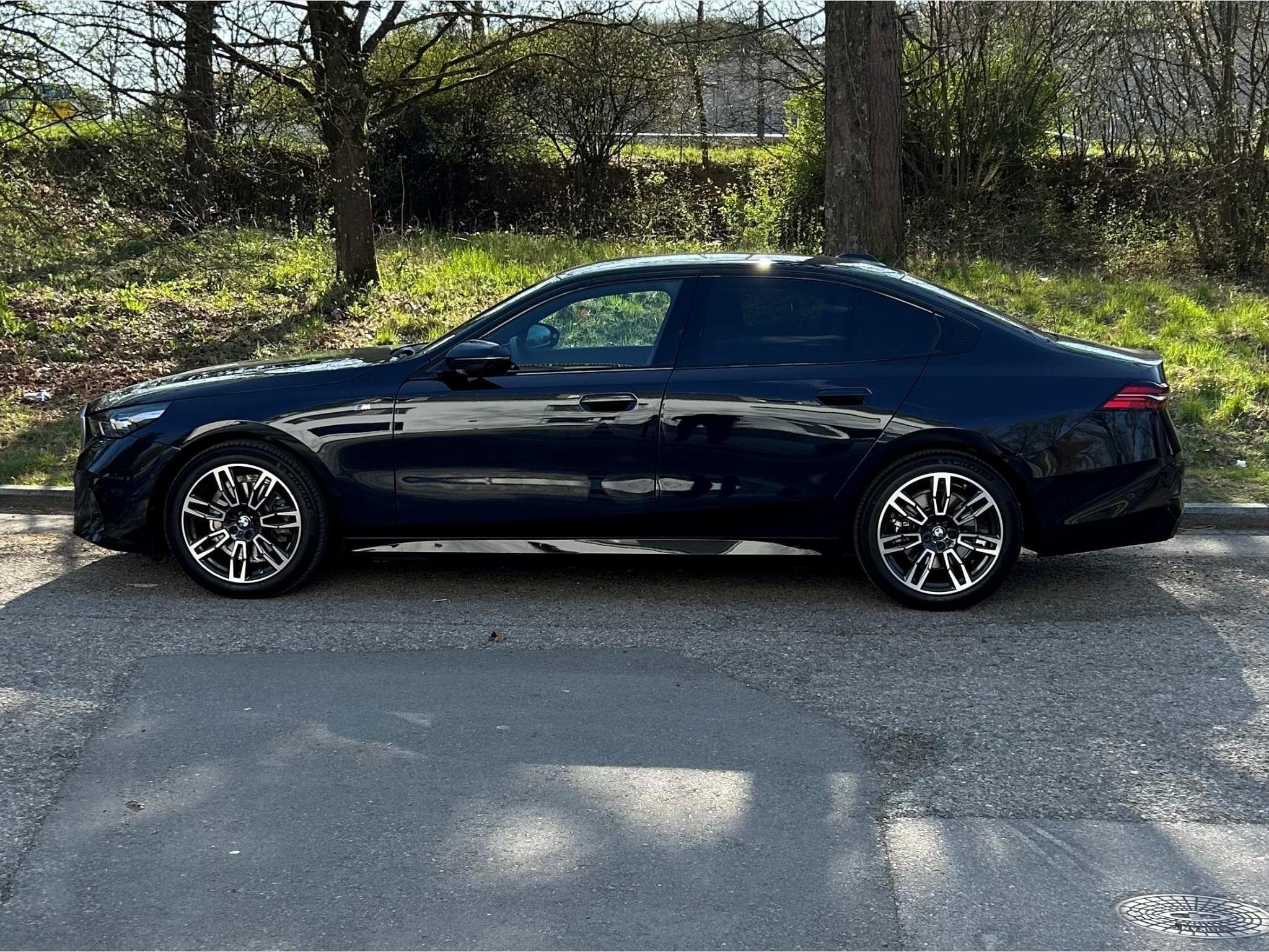 BMW 520 sport M (2024) - Foto 7