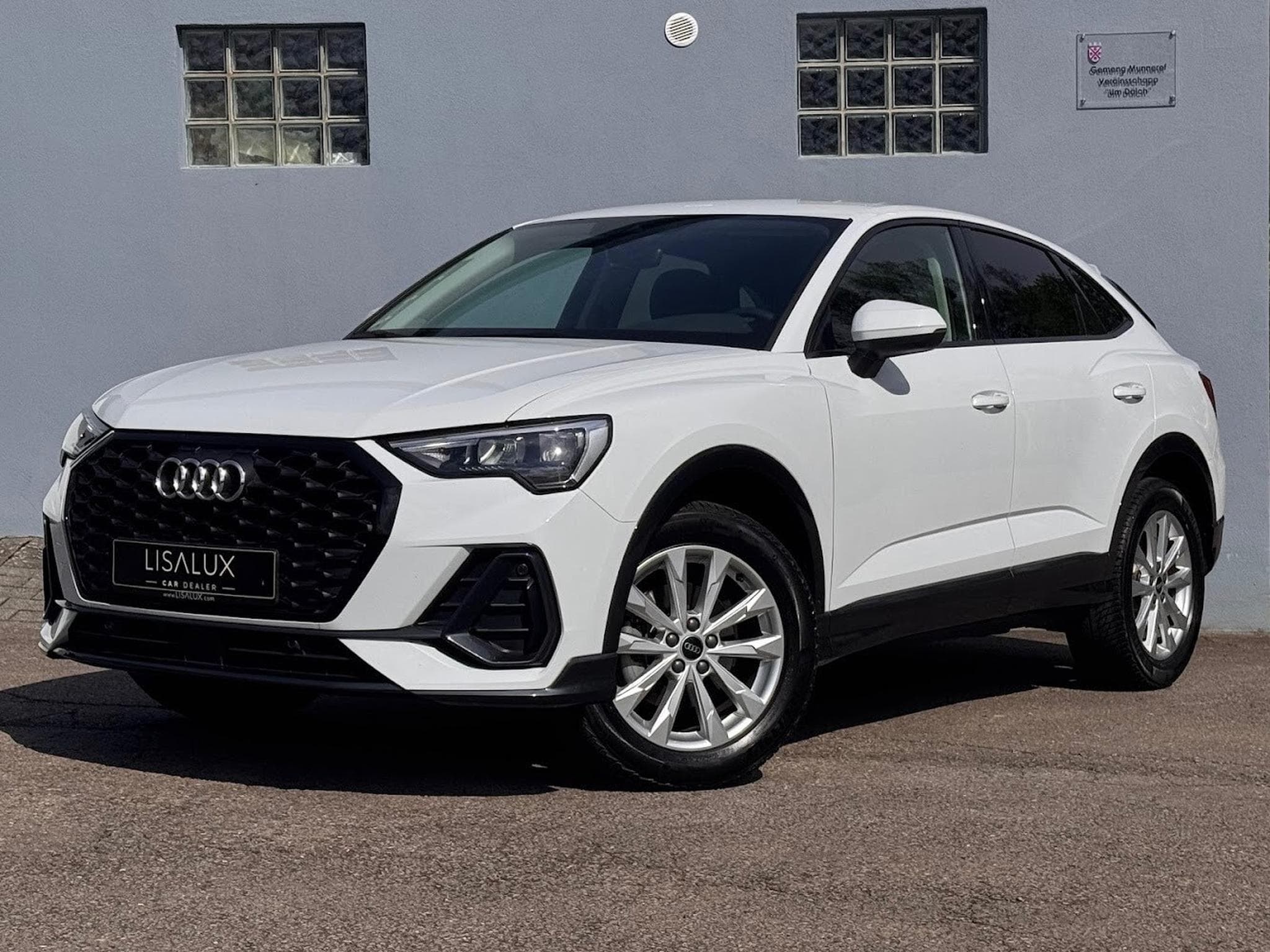 Audi Q3 SPORTBACK 35 TFSI 150 CV (2021) - Photo 1