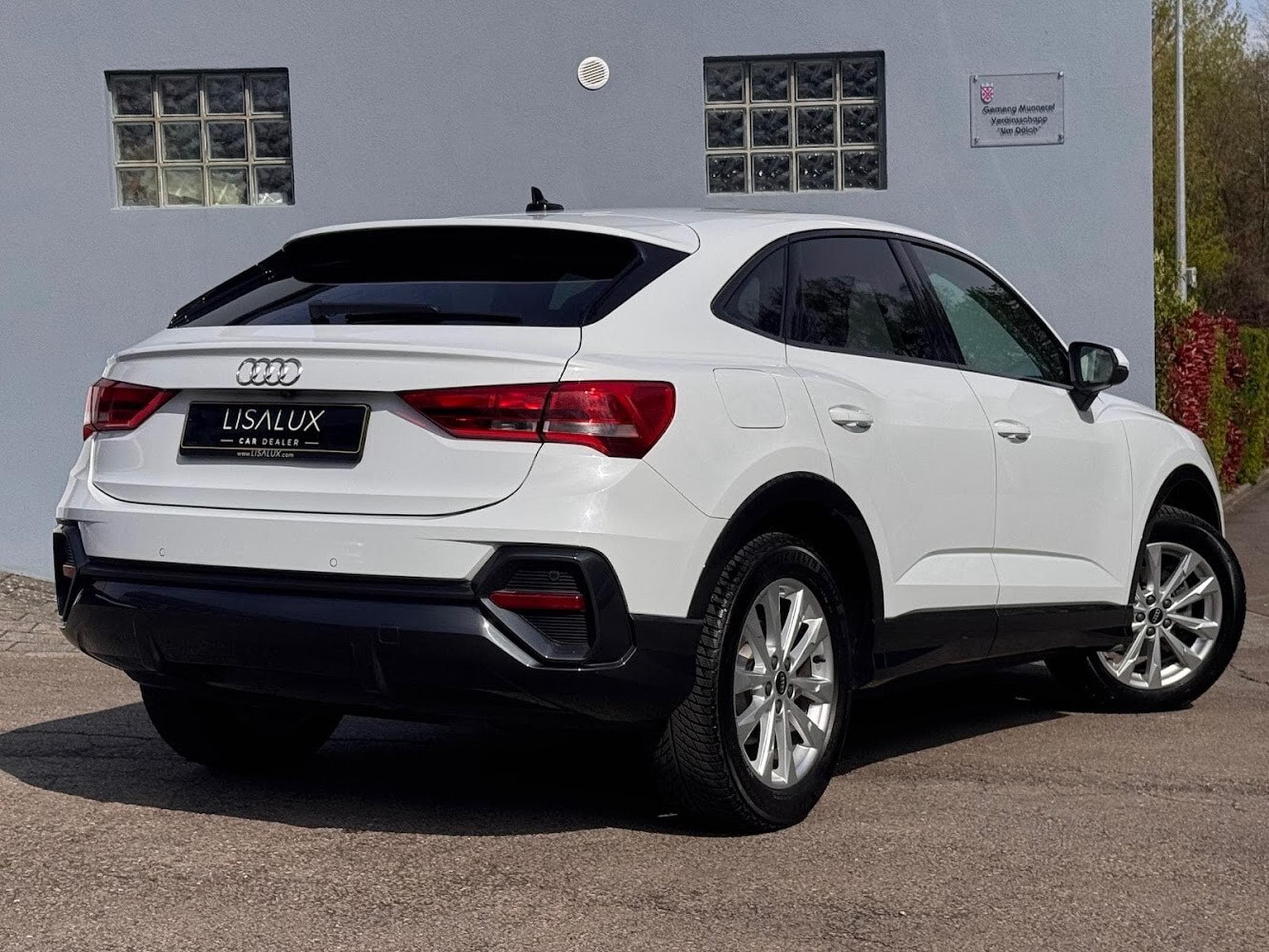 Audi Q3 SPORTBACK 35 TFSI 150 CV (2021) - Photo 2