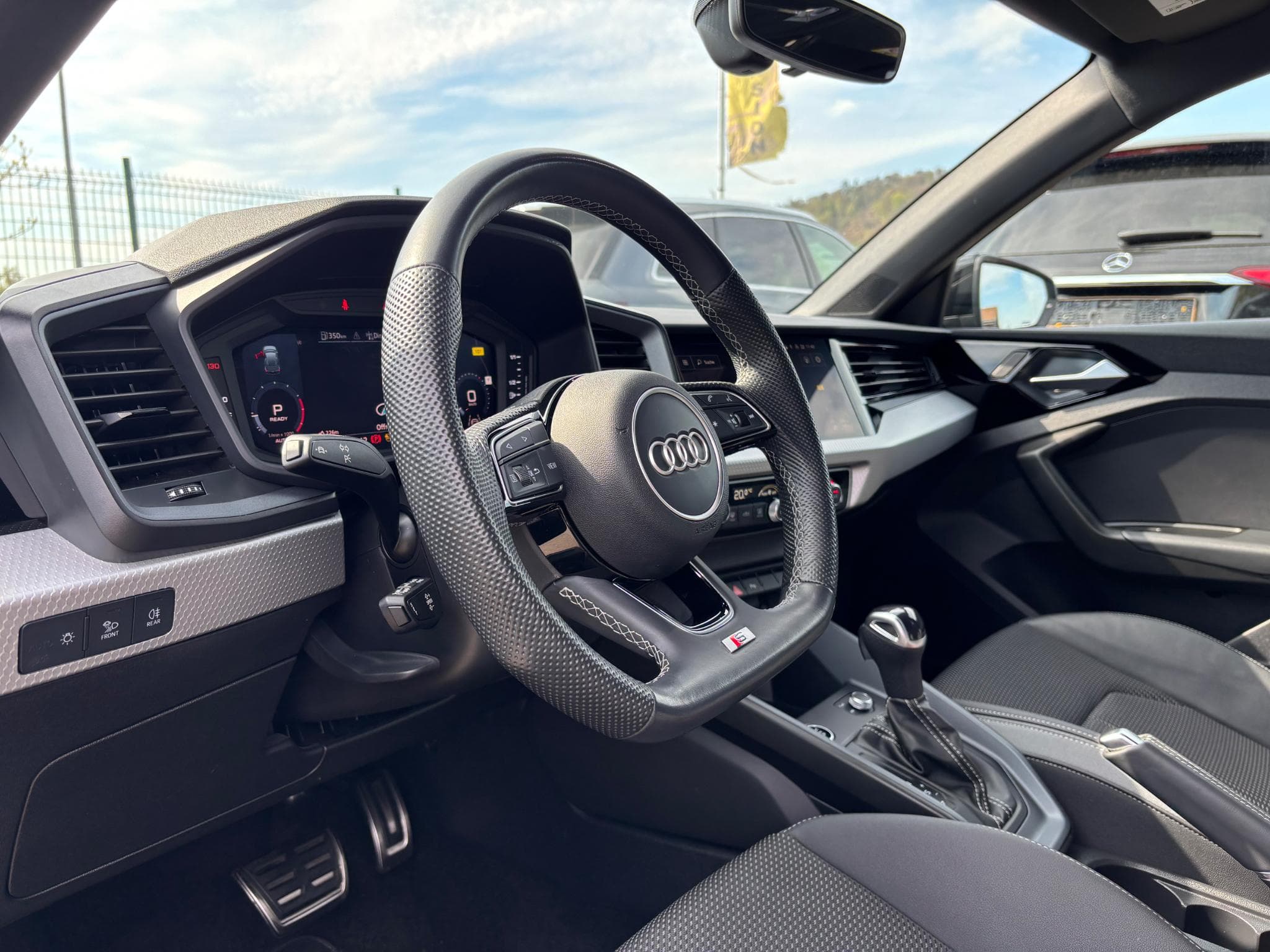 Audi A1 A1 40 TFSI Sportback S tronic S line (2023) - Photo 10