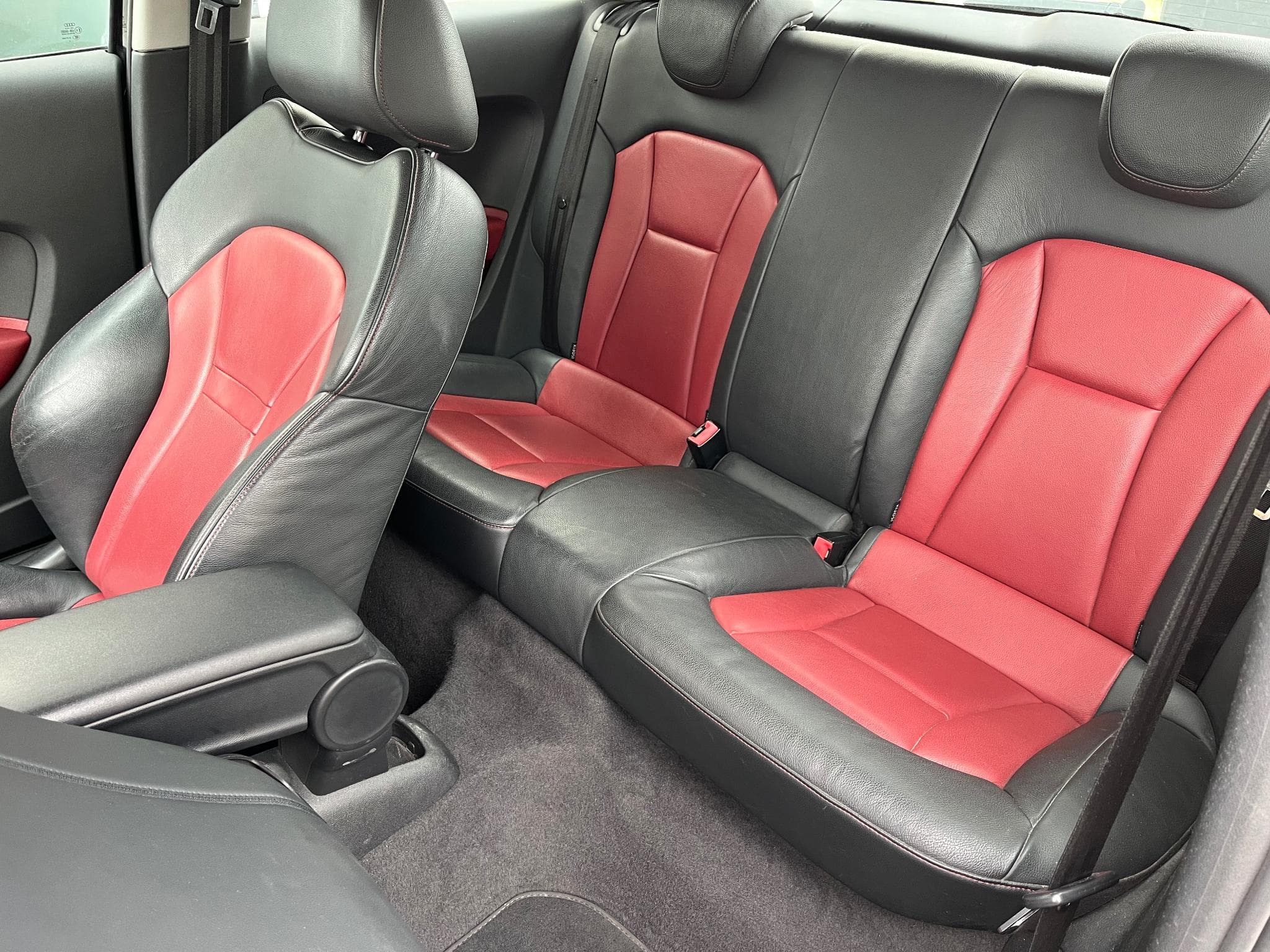 Audi A1 1.6 TDI (2011) - Foto 11
