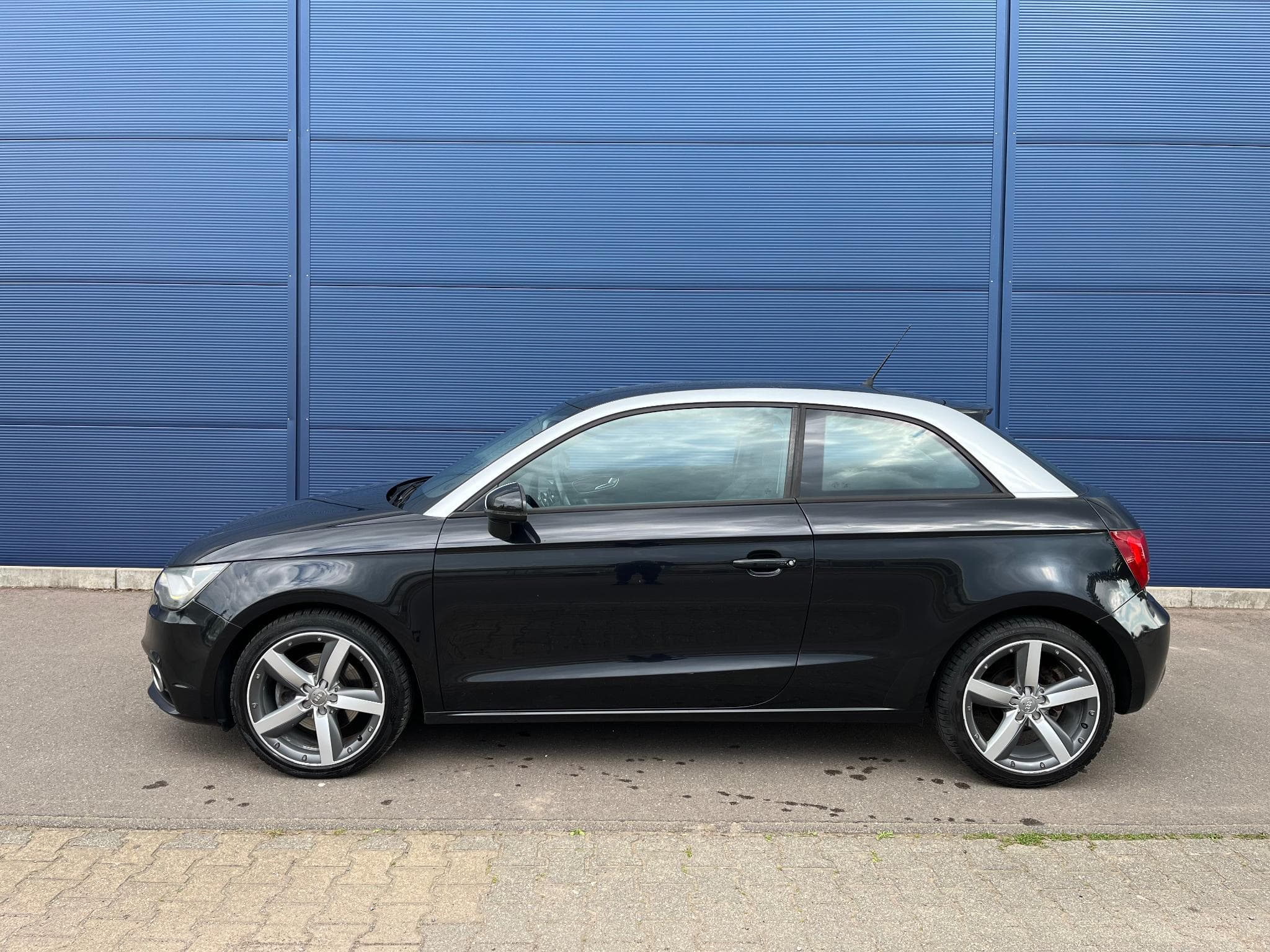 Audi A1 1.6 TDI (2011) - Foto 4