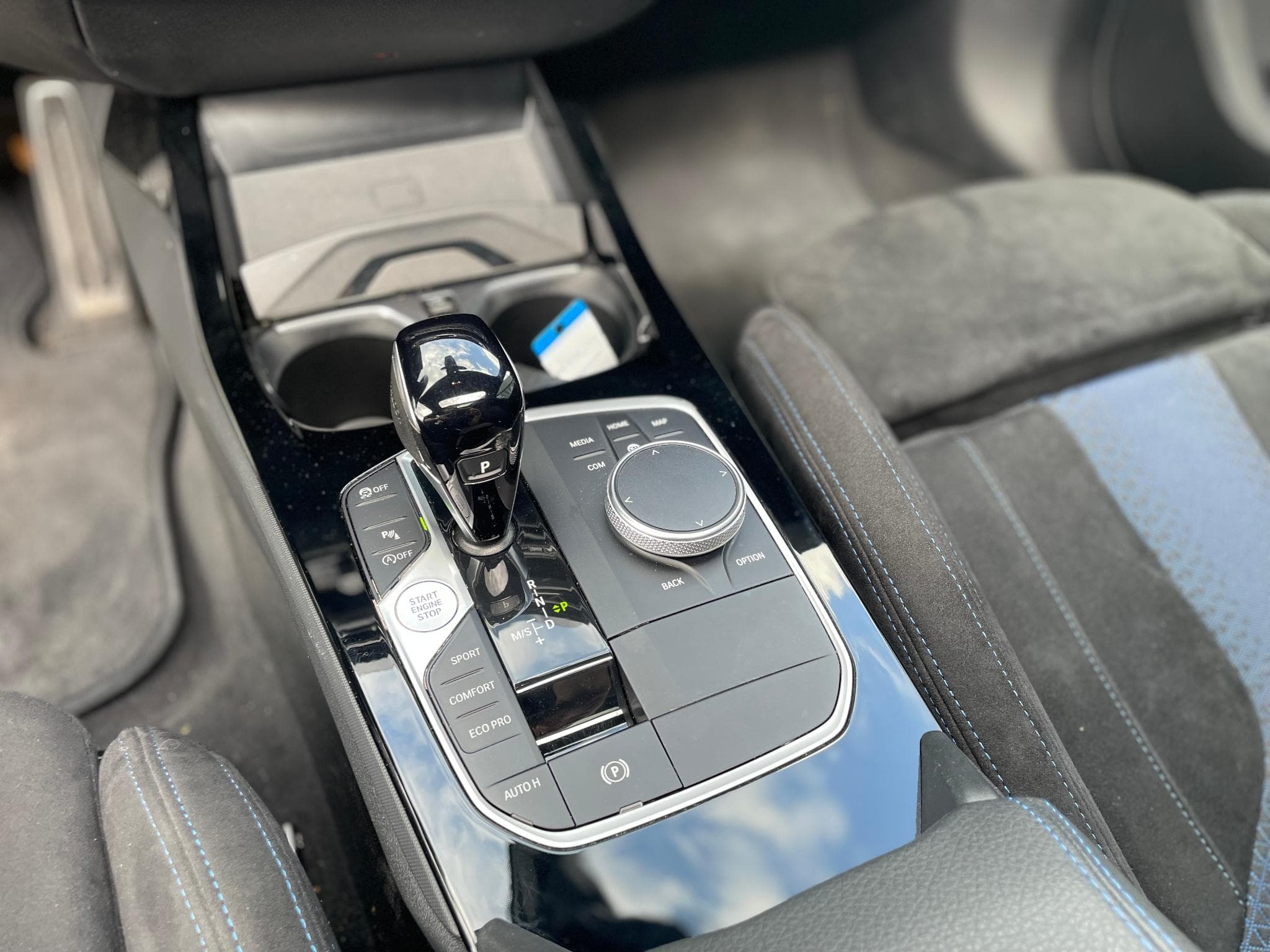 BMW 218 Gran Coupé i Pack M Auto Toit Ouvrant (2024) - Photo 10