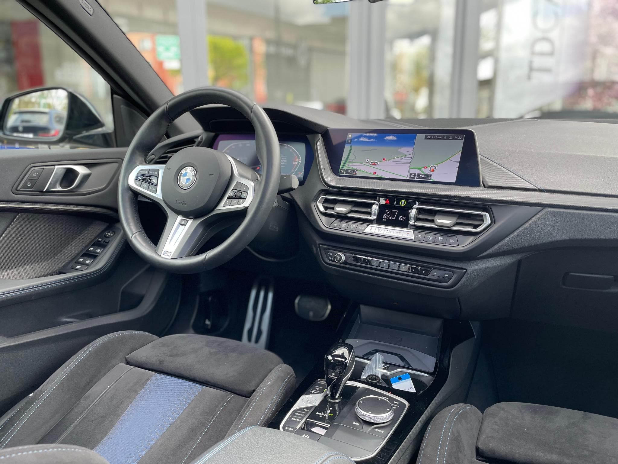 BMW 218 Gran Coupé i Pack M Auto Toit Ouvrant (2024) - Photo 14