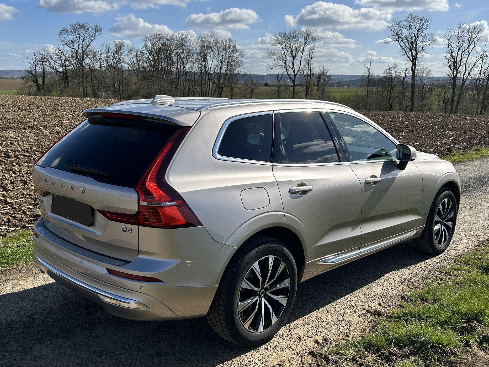 Volvo XC60 B4 Diesel Mild Hybrid Plus Bright (ASO) (2022) - Foto 3
