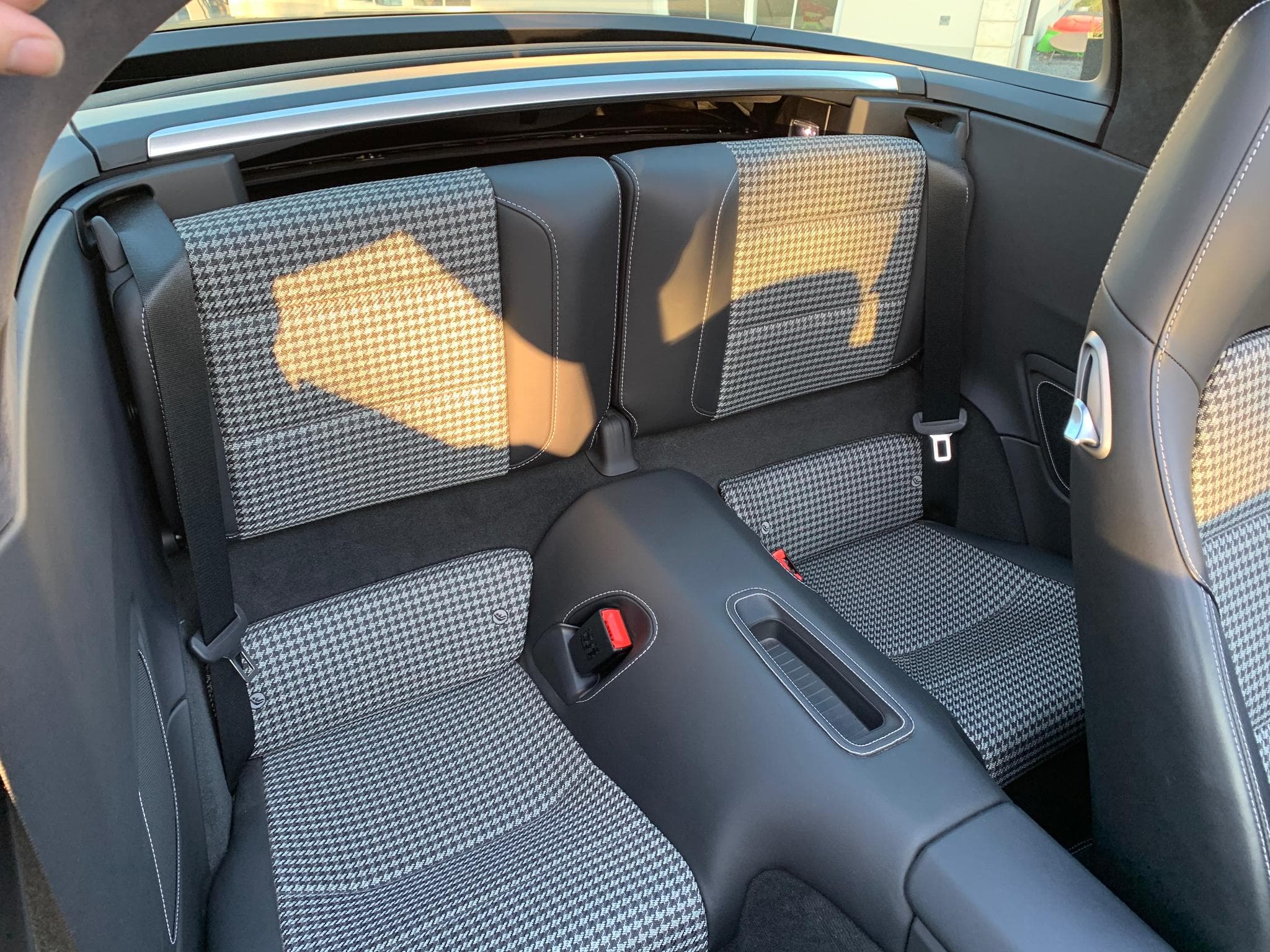 Porsche 911 EXCLUSIF:911 TARGA SÉRIE SPÉCIALE 65 ANS PORSCHE LUXEMBOURG (2015) - Photo 14