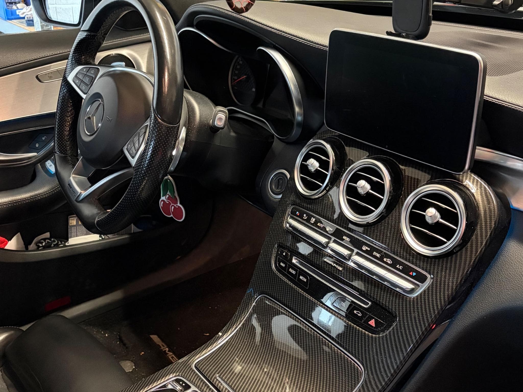 Mercedes C 43 AMG Biturbo (2017) - Photo 6