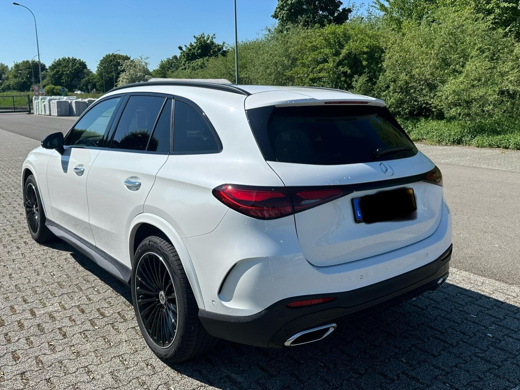 Mercedes GLC 220 AMG Line 4 Matic (2026) - Foto 2