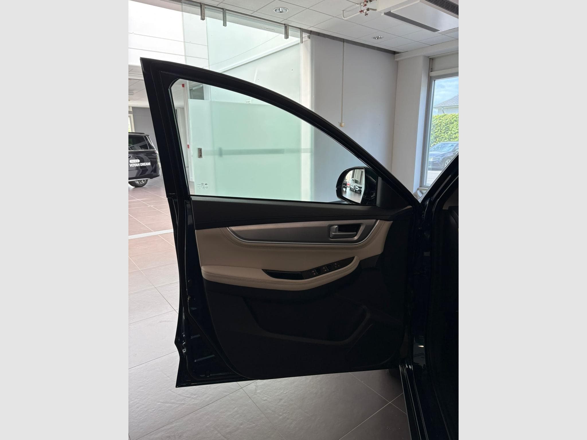 Forthing T5 1.5 TURBO AUTO (2026) - Photo 8