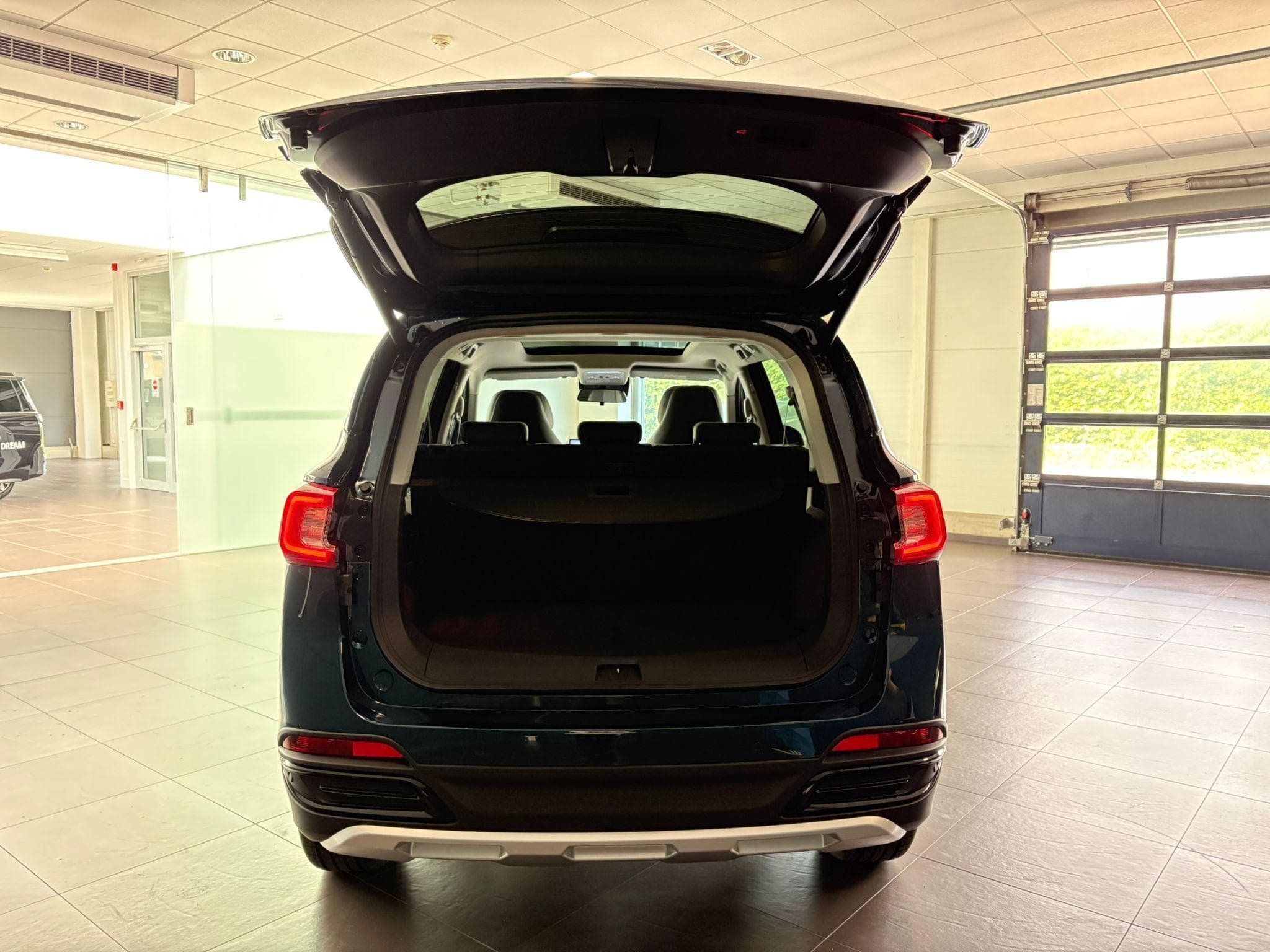 Forthing T5 1.5 TURBO AUTO (2026) - Photo 5