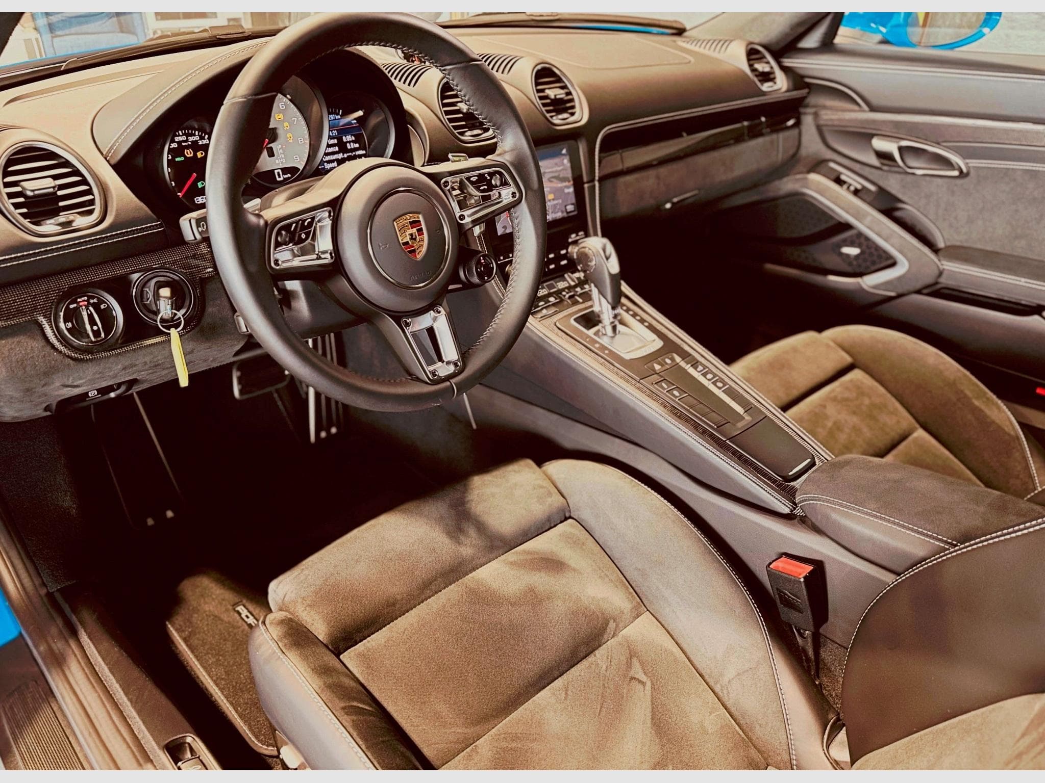 Porsche Cayman 718 CAYMAN GTS PDK (2024) - Photo 9