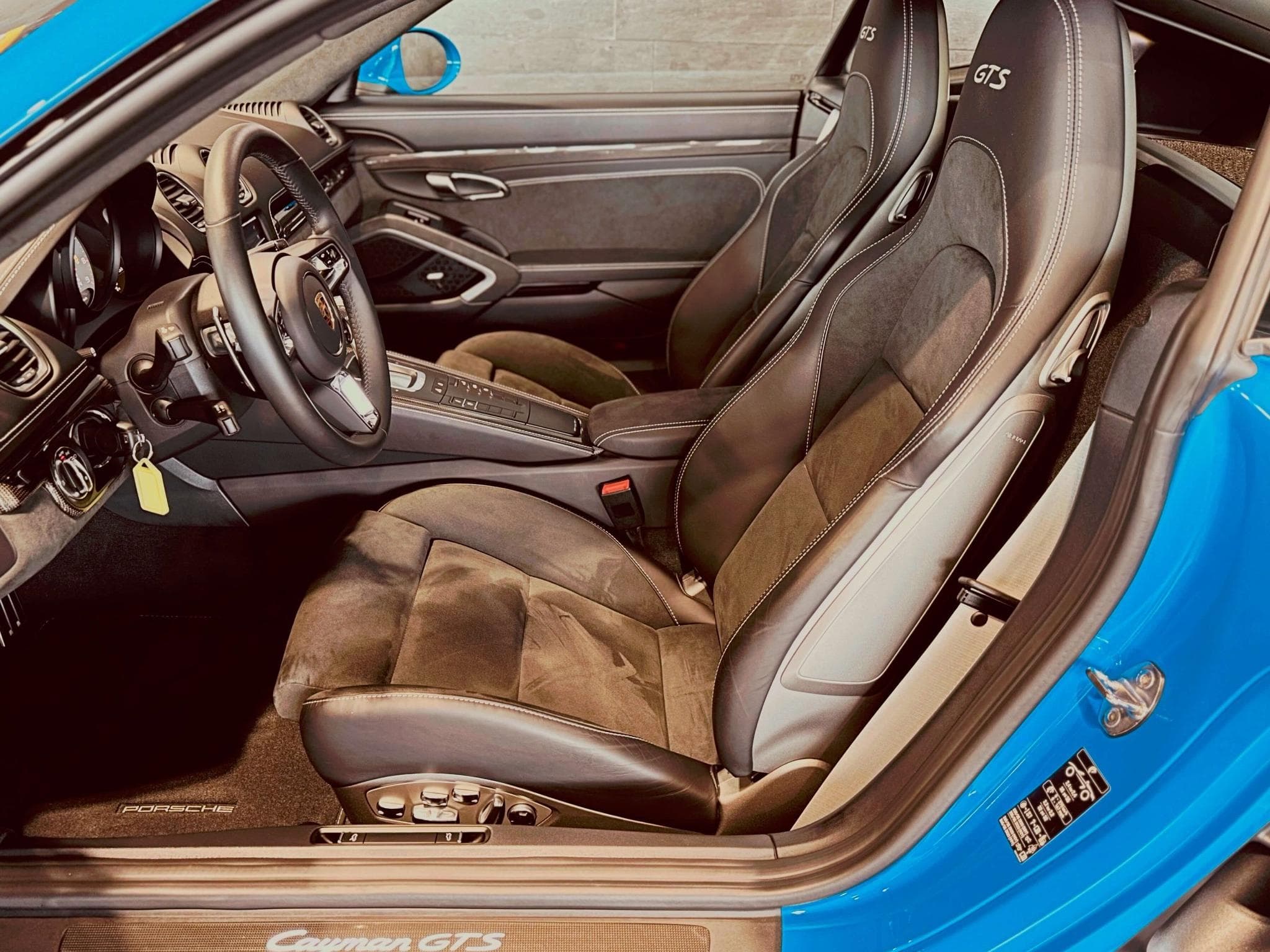 Porsche Cayman 718 CAYMAN GTS PDK (2024) - Photo 7