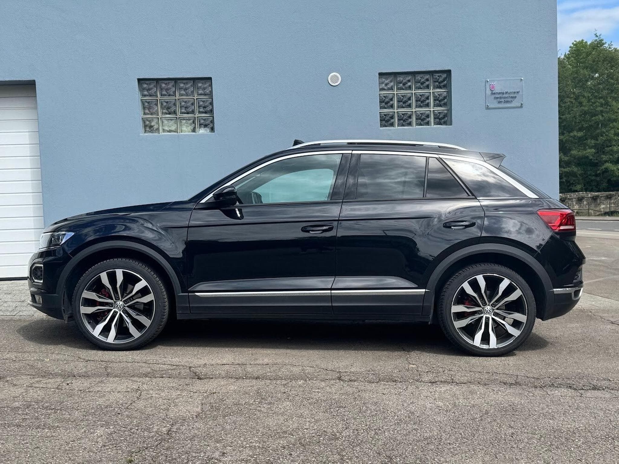 VW T-Roc 2.0 TDI 150 DSG 4 MOTION SPORT (2017) - Photo 8