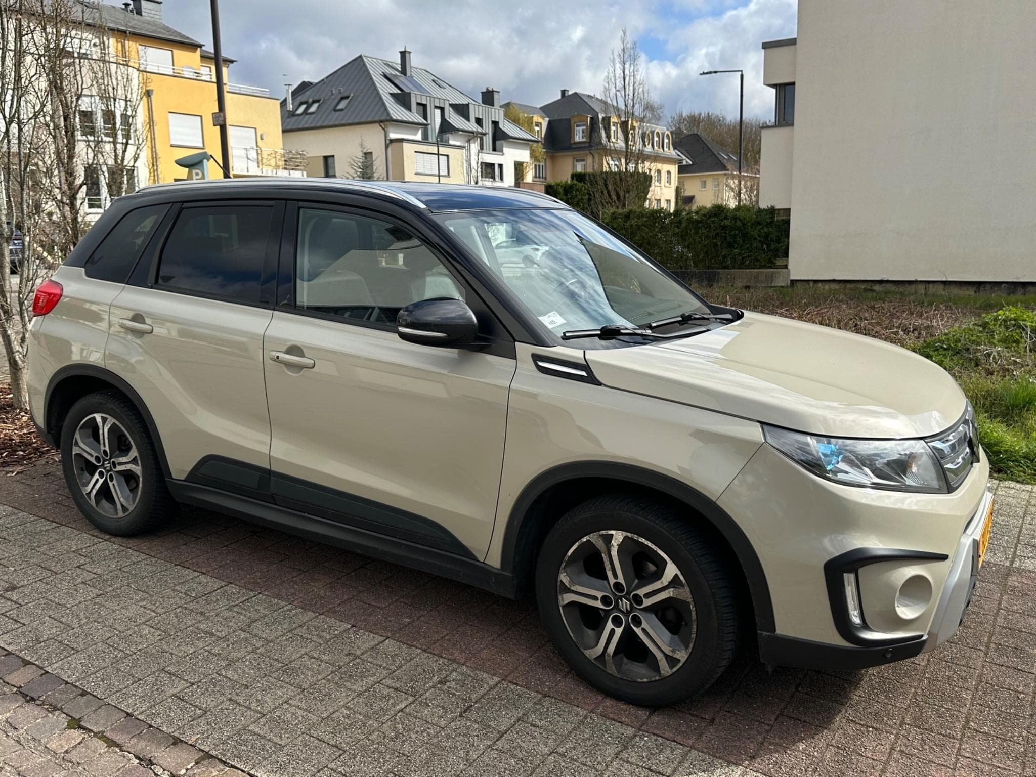 Suzuki Vitara COMFORT ALLGRIP + LED|AHK|ACC|PANO|NAVI| (2016) - Photo 2