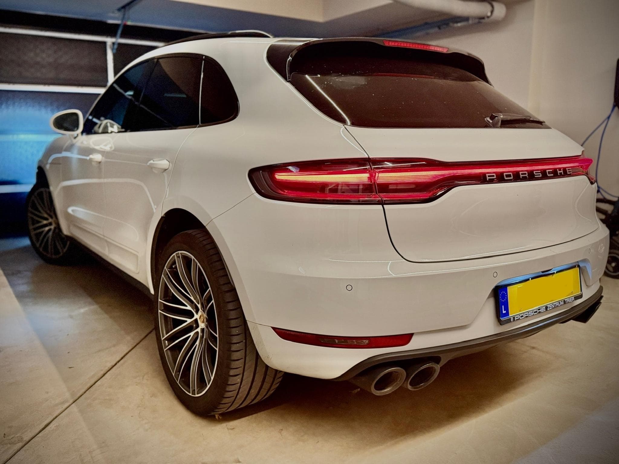 Porsche Macan S (2019) - Photo 1